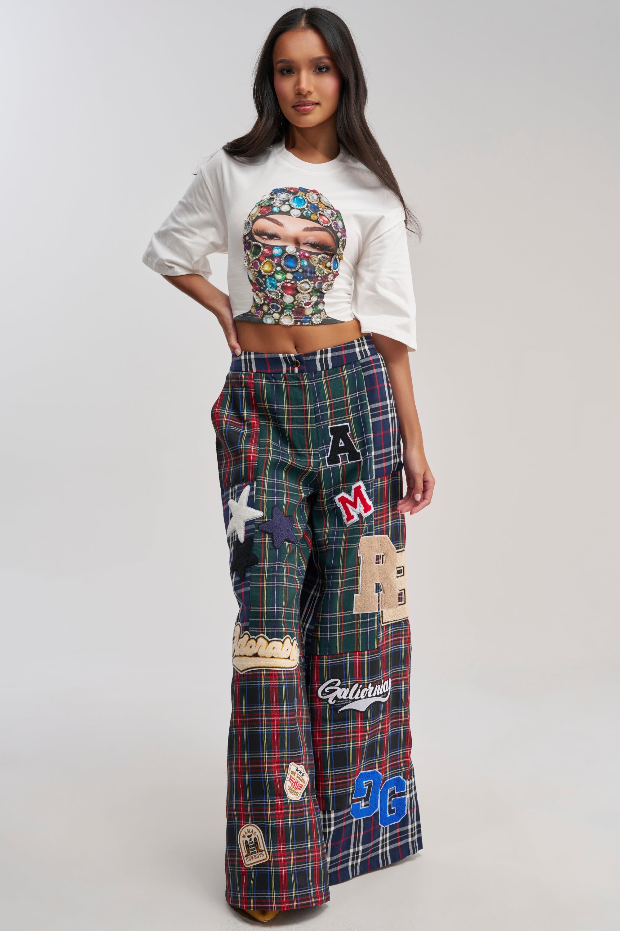 FACE CARD GRAPHIC CROPPED TEE