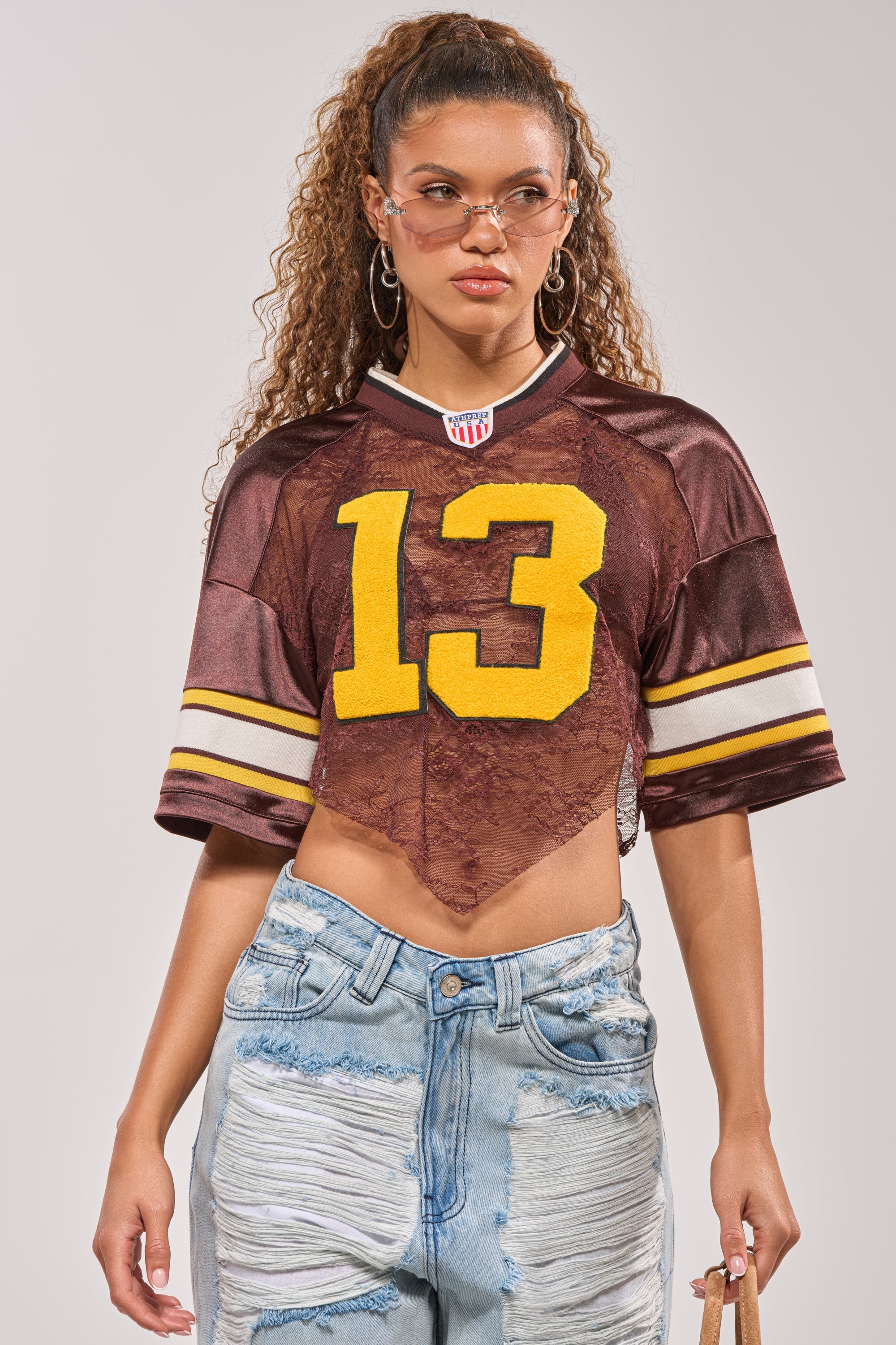 LUCKY LACE JERSEY TOP IN BROWN