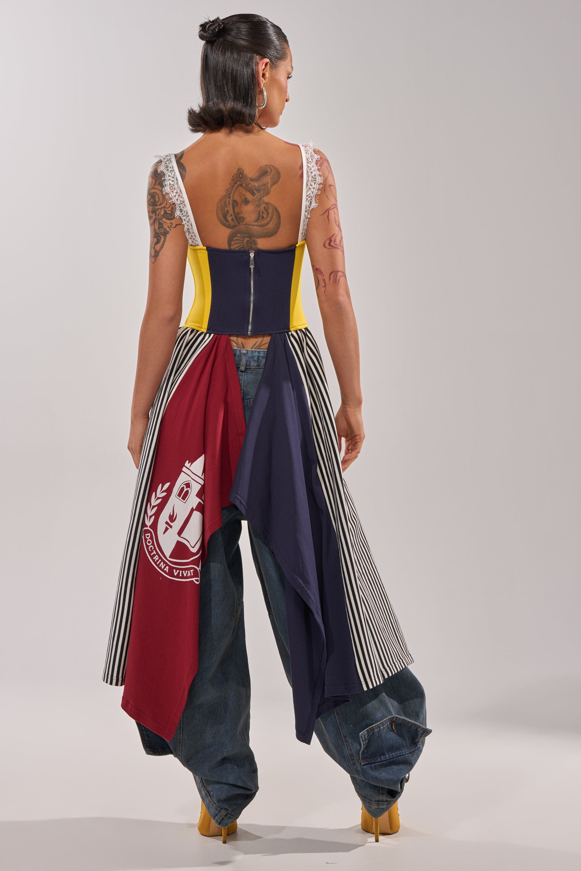 UNIVERSAL CORSET