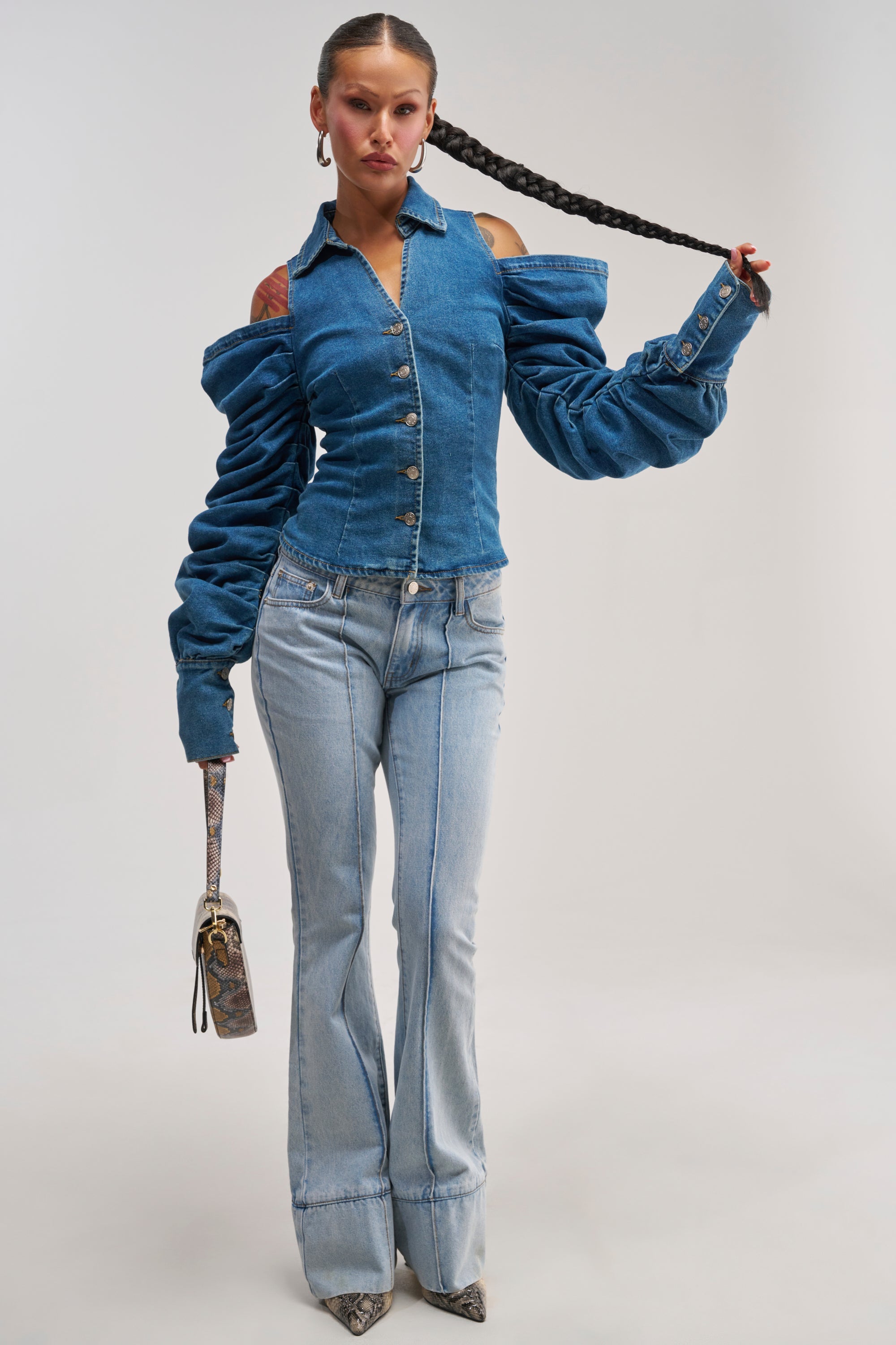OFF-DUTY HEIRESS DENIM BUTTON DOWN