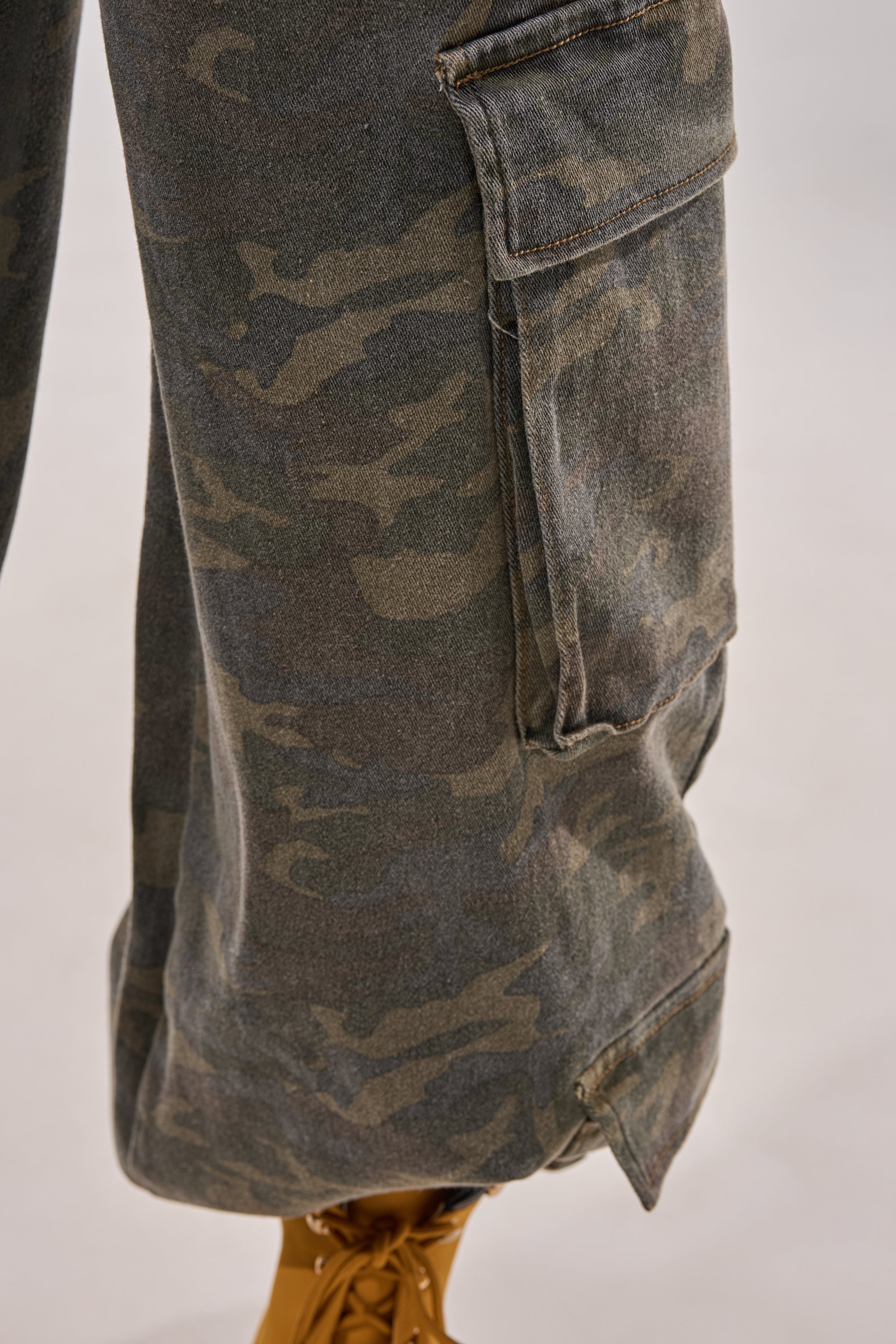 DOWN AND DIRTY CARGO PANT