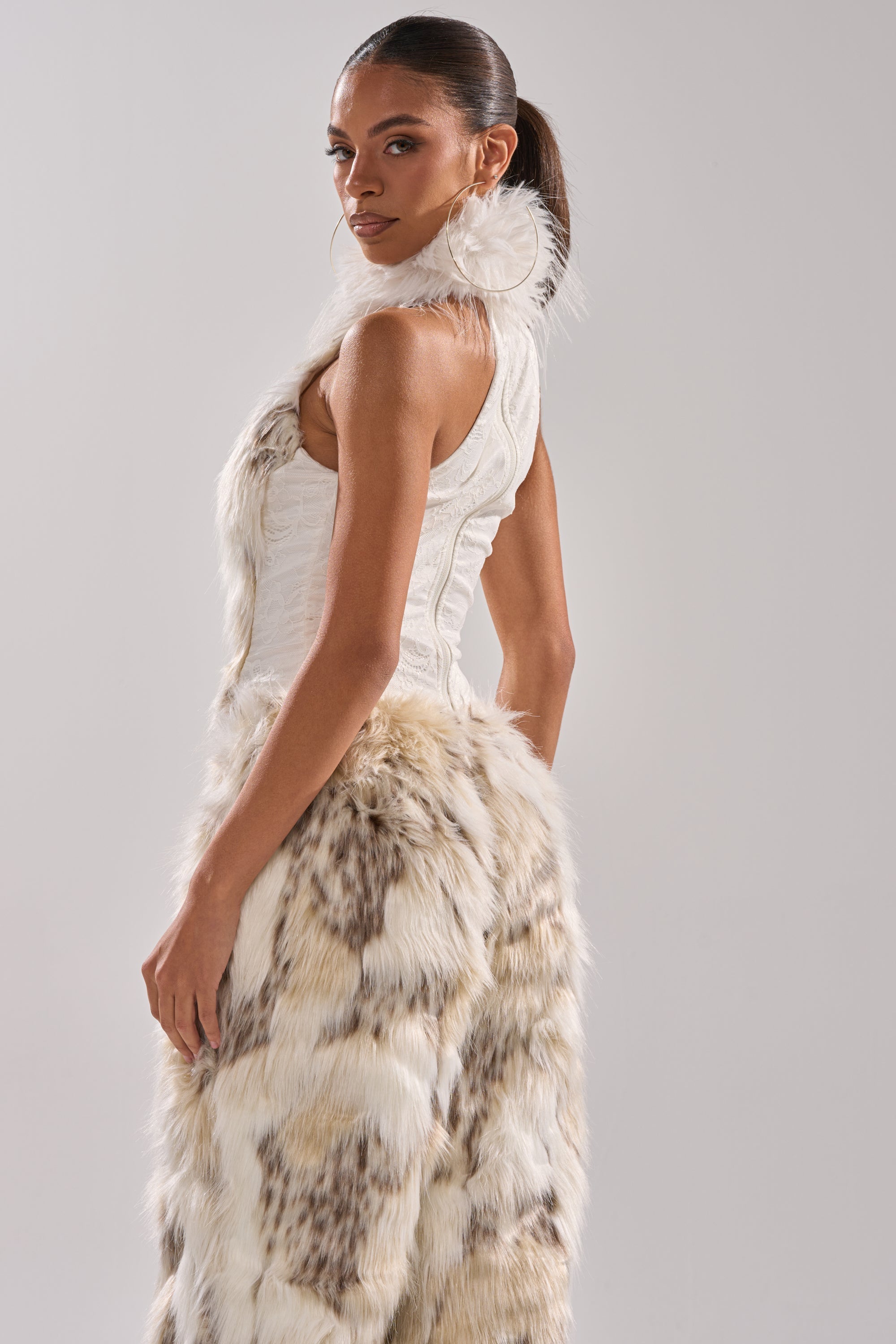 FLINTSTONES MOCK NECK FUR TOP