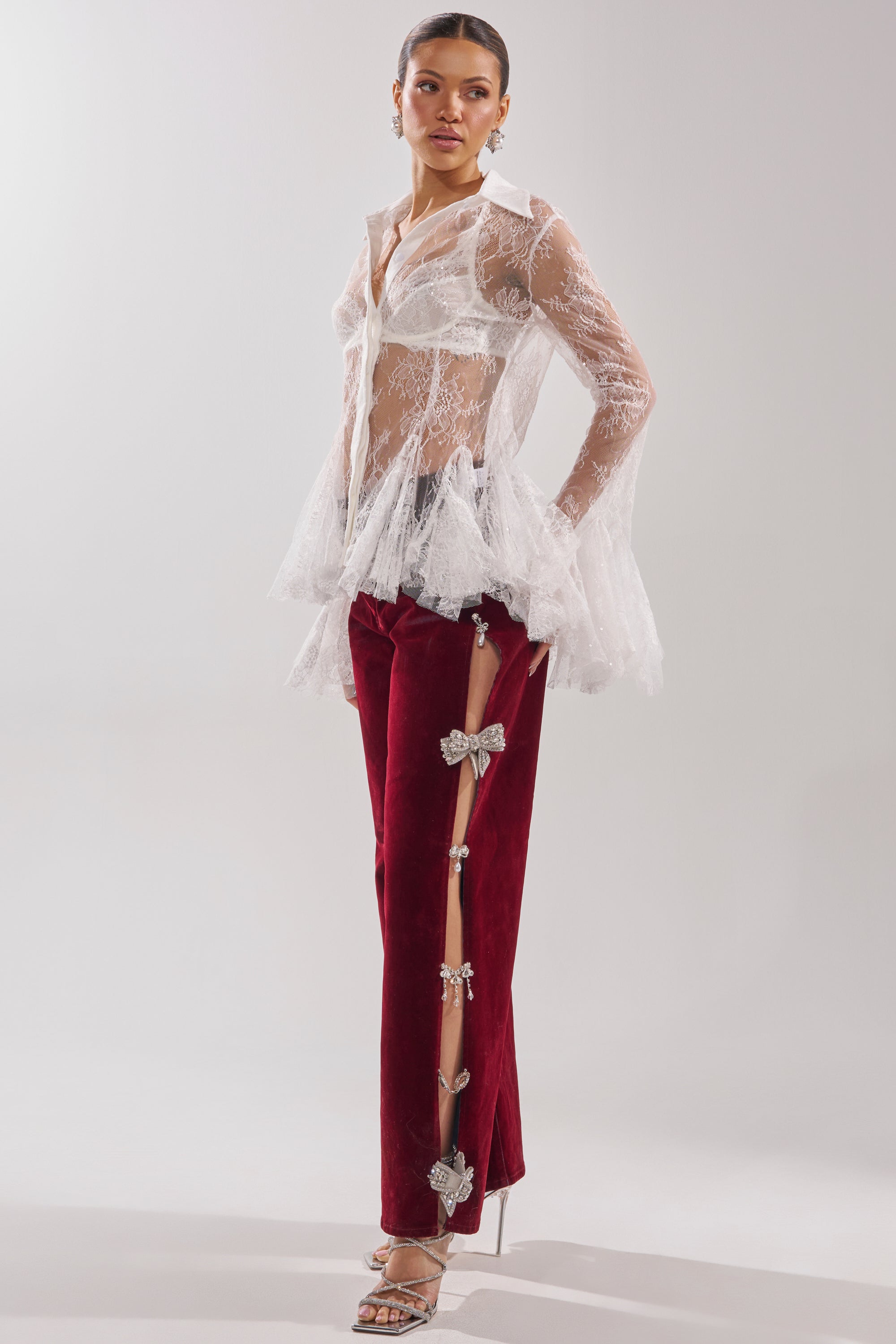 LADY LOVER LACE BUTTON DOWN