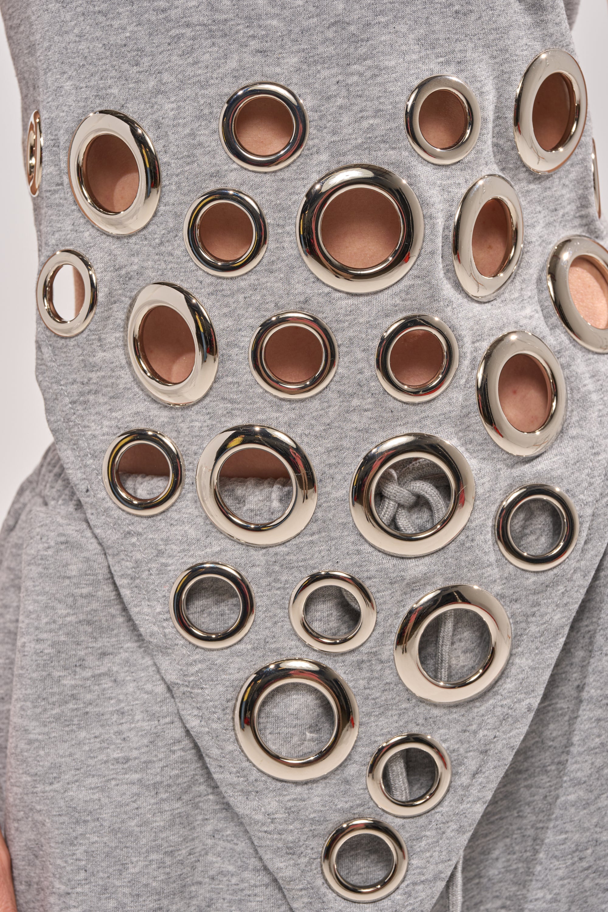 CHECK IT OUT GROMMET TOP