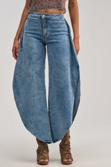FEEL THE AIR RELAXED DENIM WITH SIDE OPENING