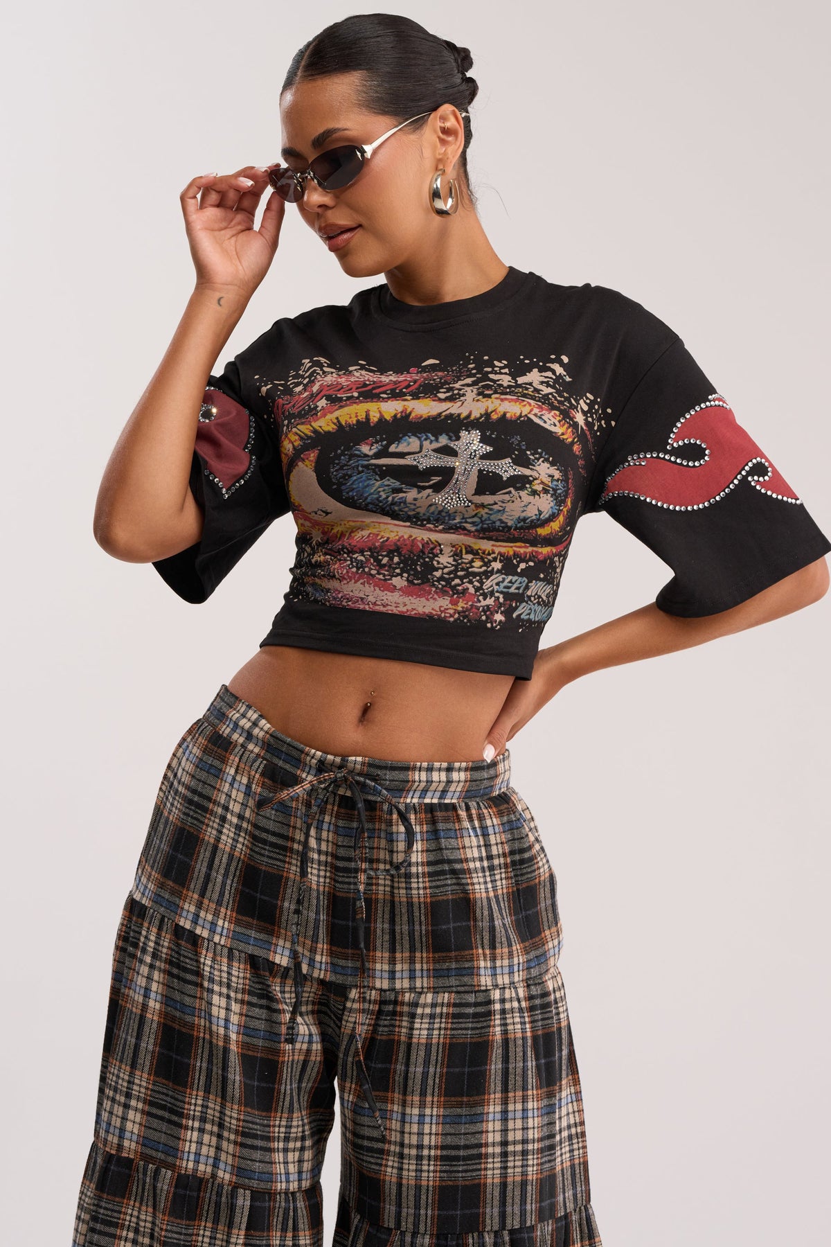 EYES ON THE PRIZE GRAPHIC TEE