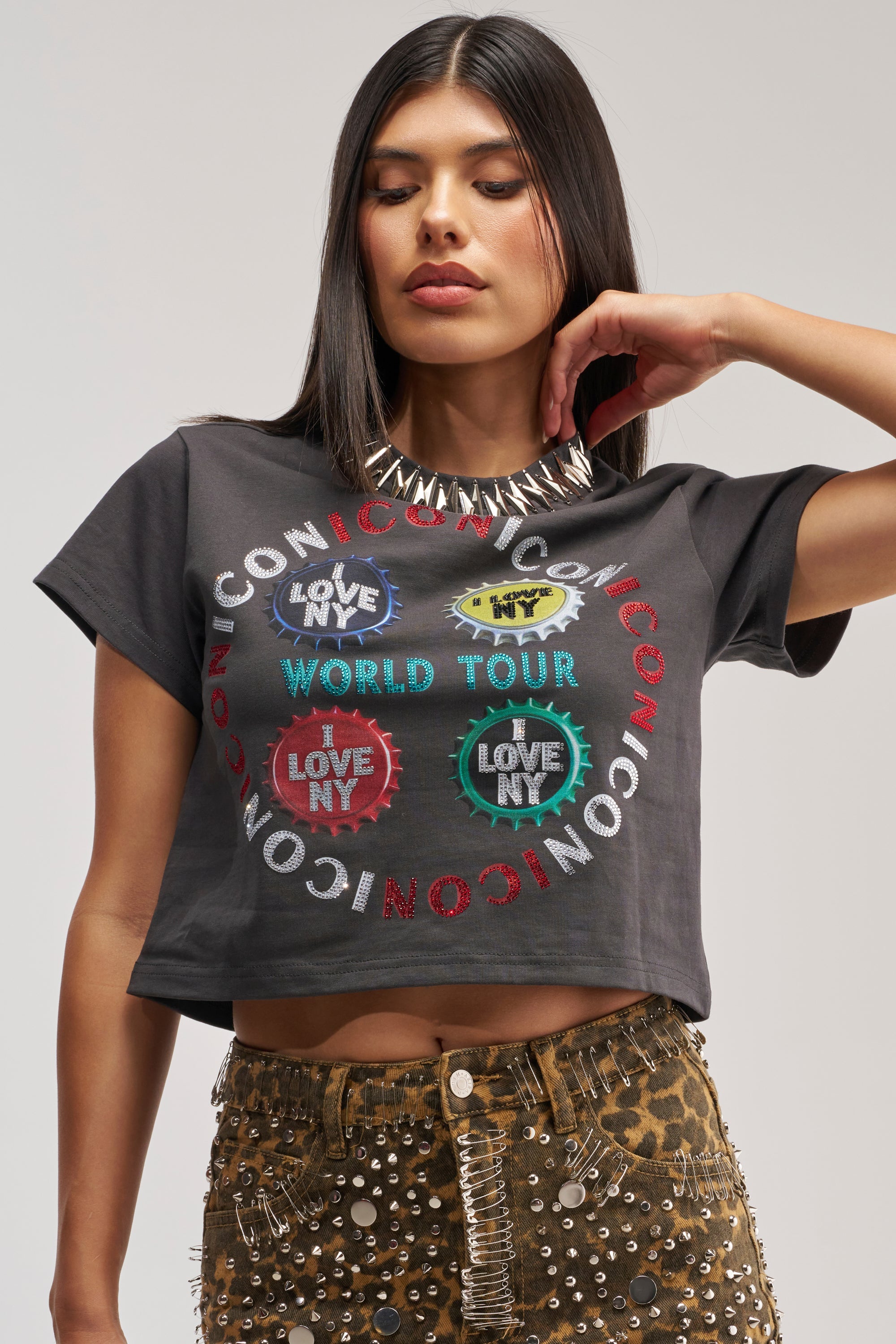 ICONIC GRAPHIC CROPPED TEE