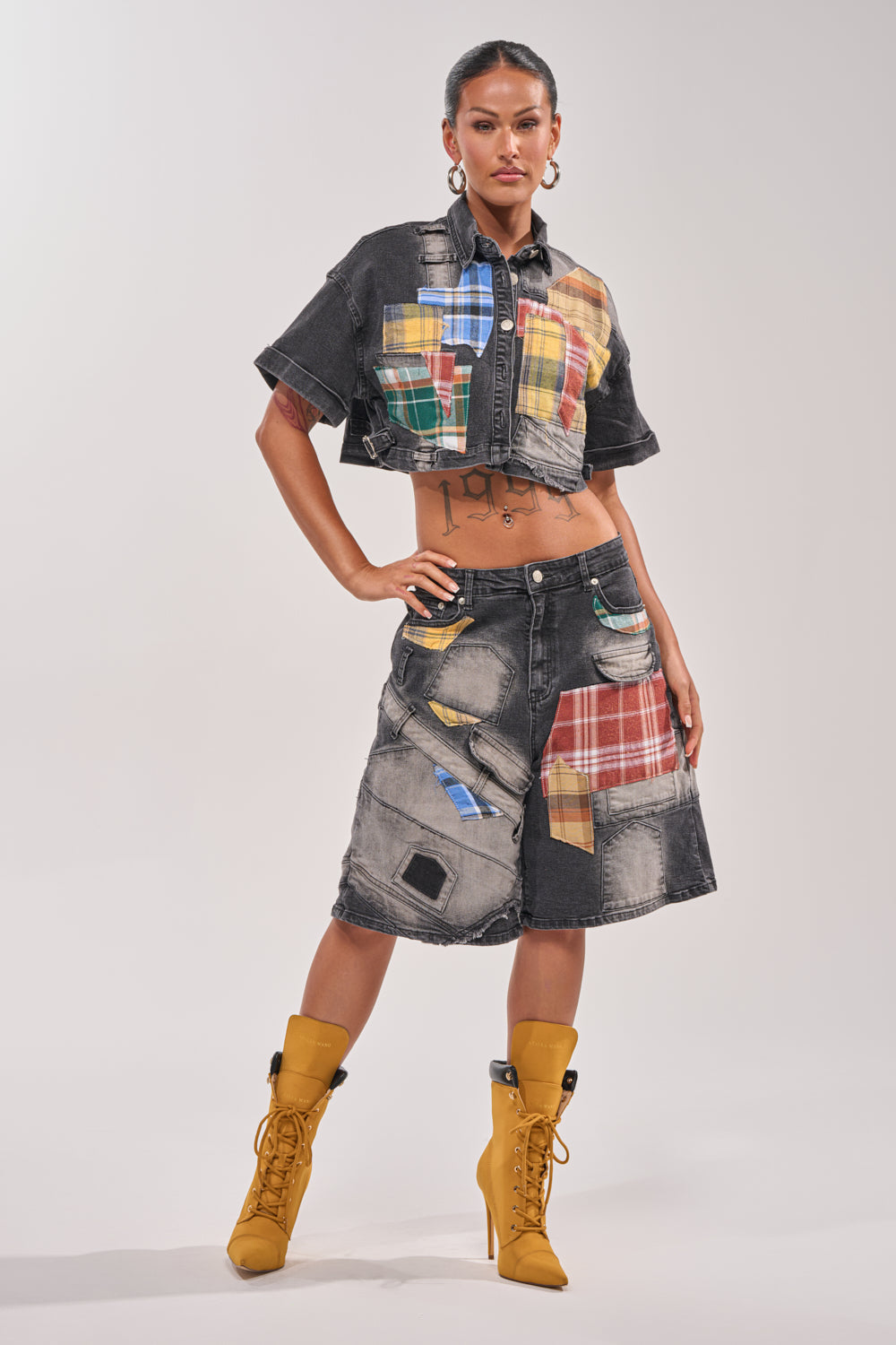DREA MIXED PLAID CROP SHORT SLEEVE BUTTON DOWN
