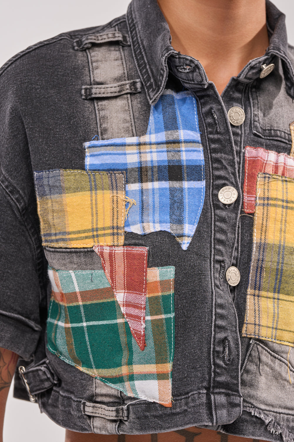 DREA MIXED PLAID CROP SHORT SLEEVE BUTTON DOWN
