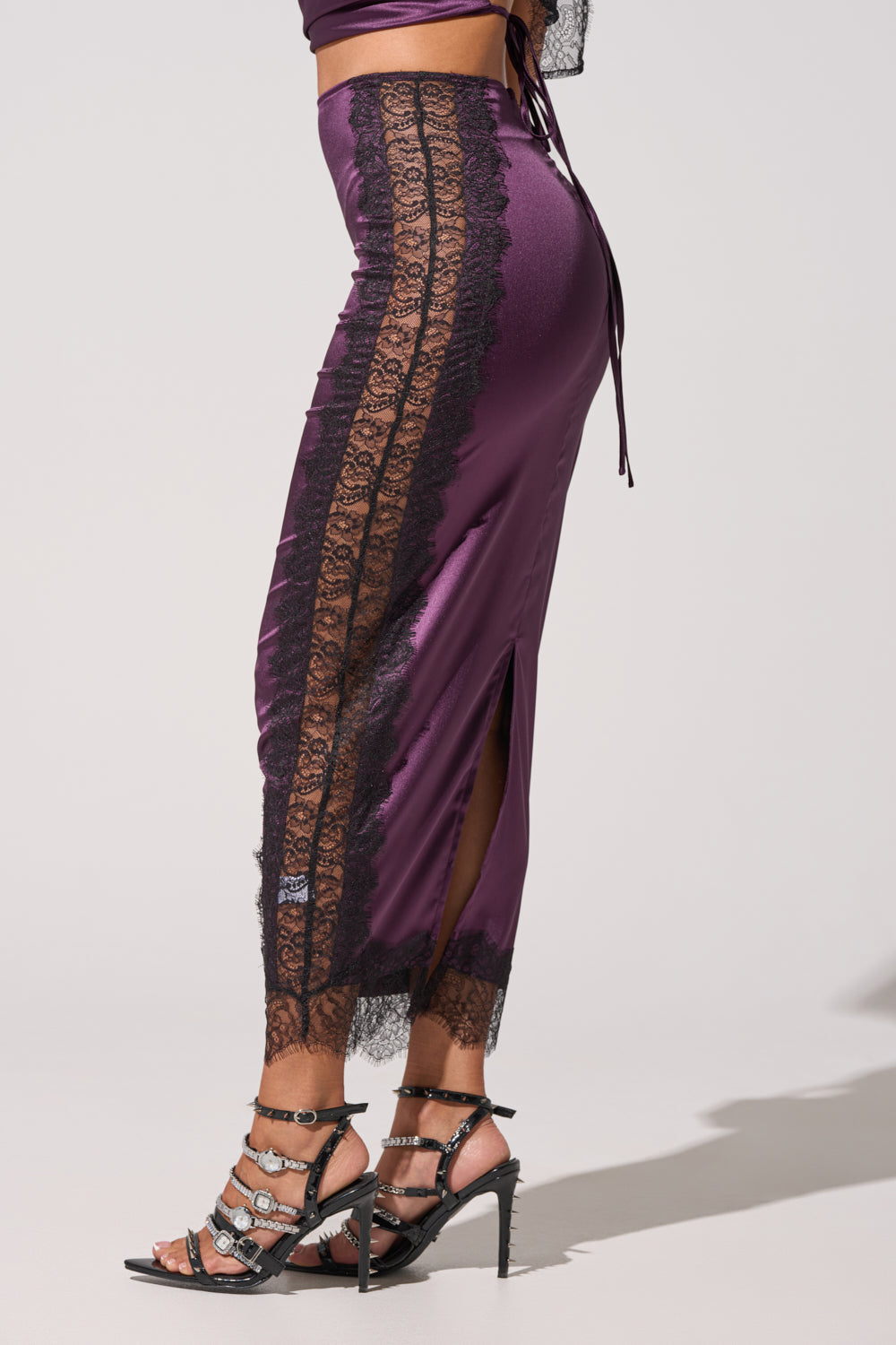 GOLDEN GIRL SATIN MAXI SKIRT