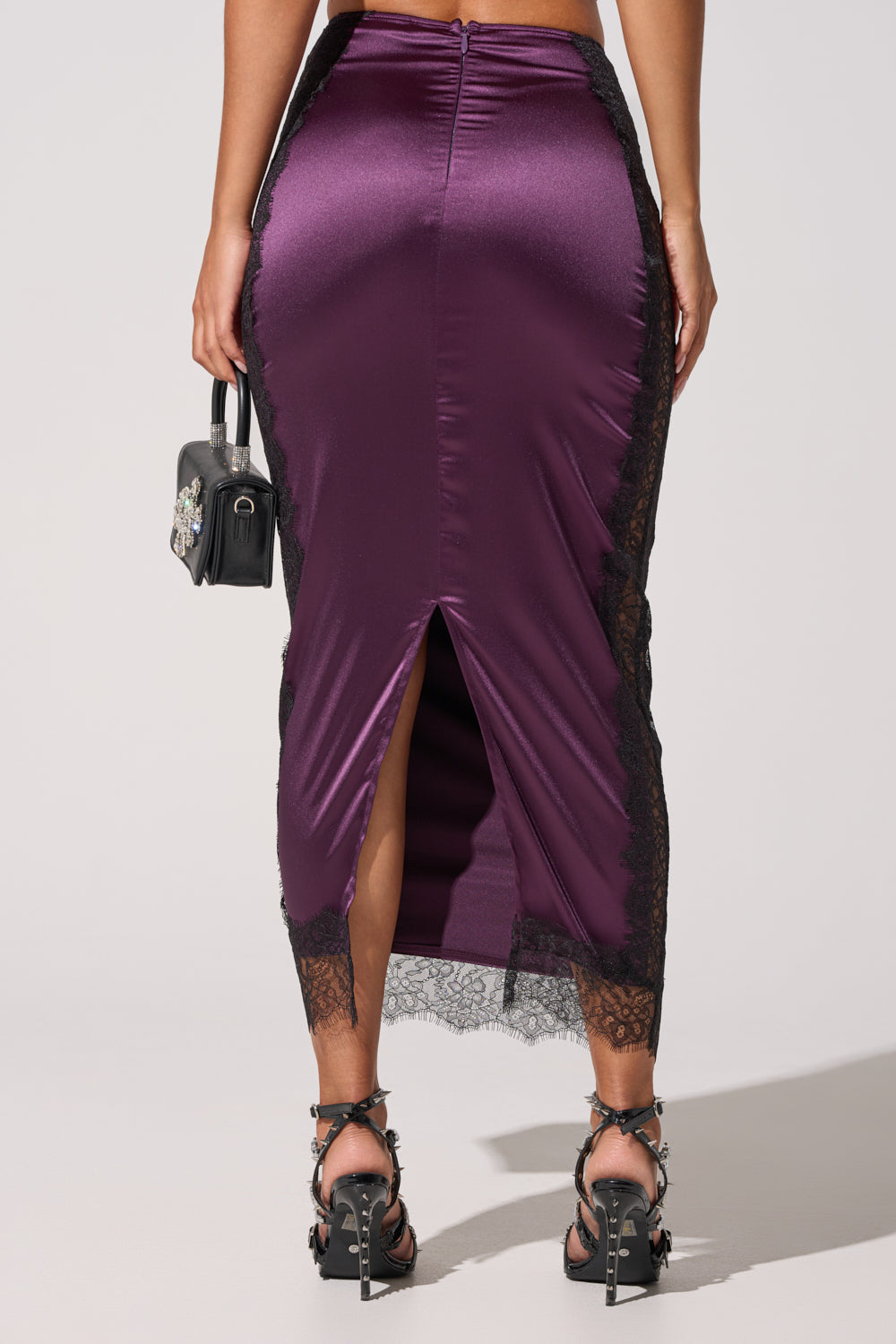 GOLDEN GIRL SATIN MAXI SKIRT