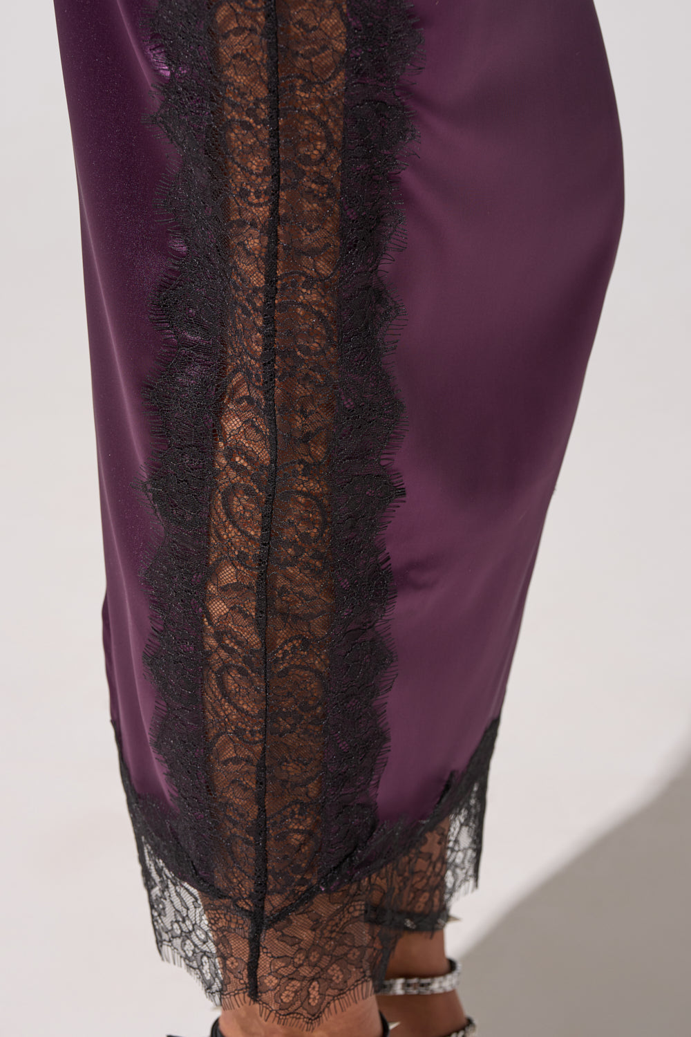 GOLDEN GIRL SATIN MAXI SKIRT