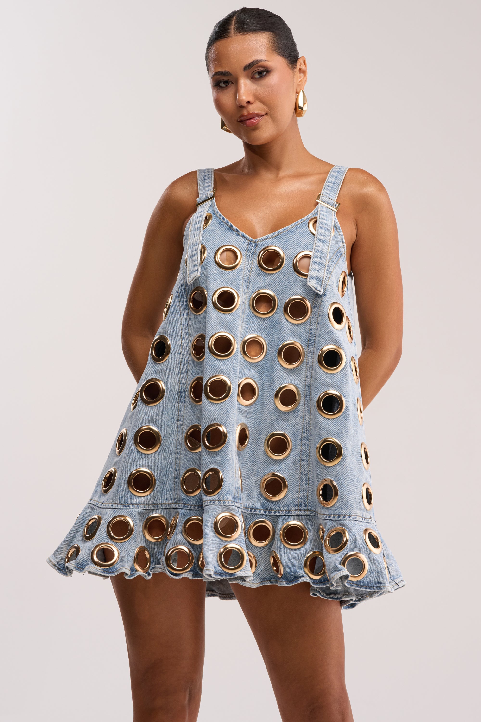 BACKSTAGE PASS GROMMET MINI DRESS IN LIGHT DENIM