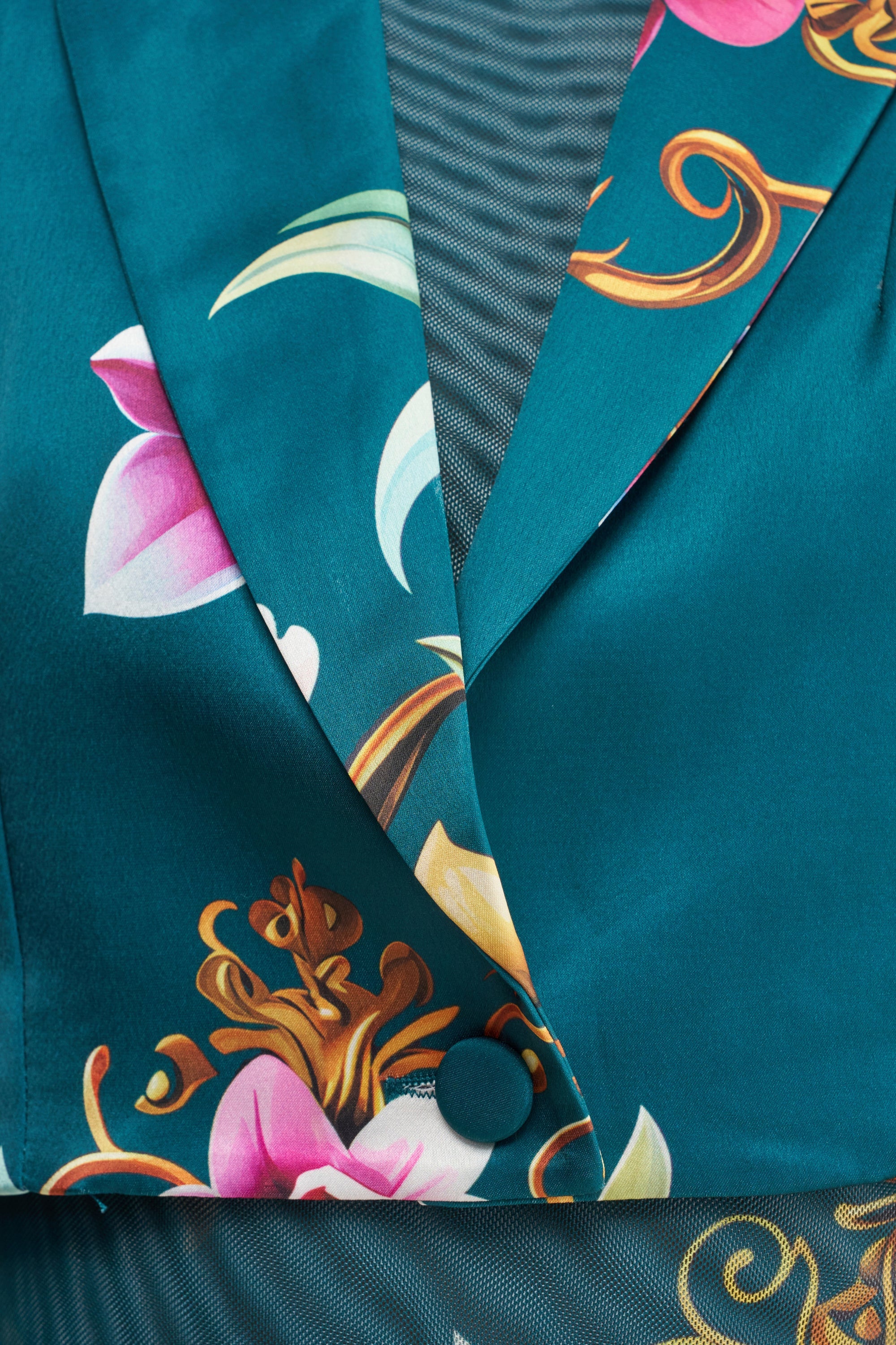 ISLAND TIME CROPPED SATIN BLAZER