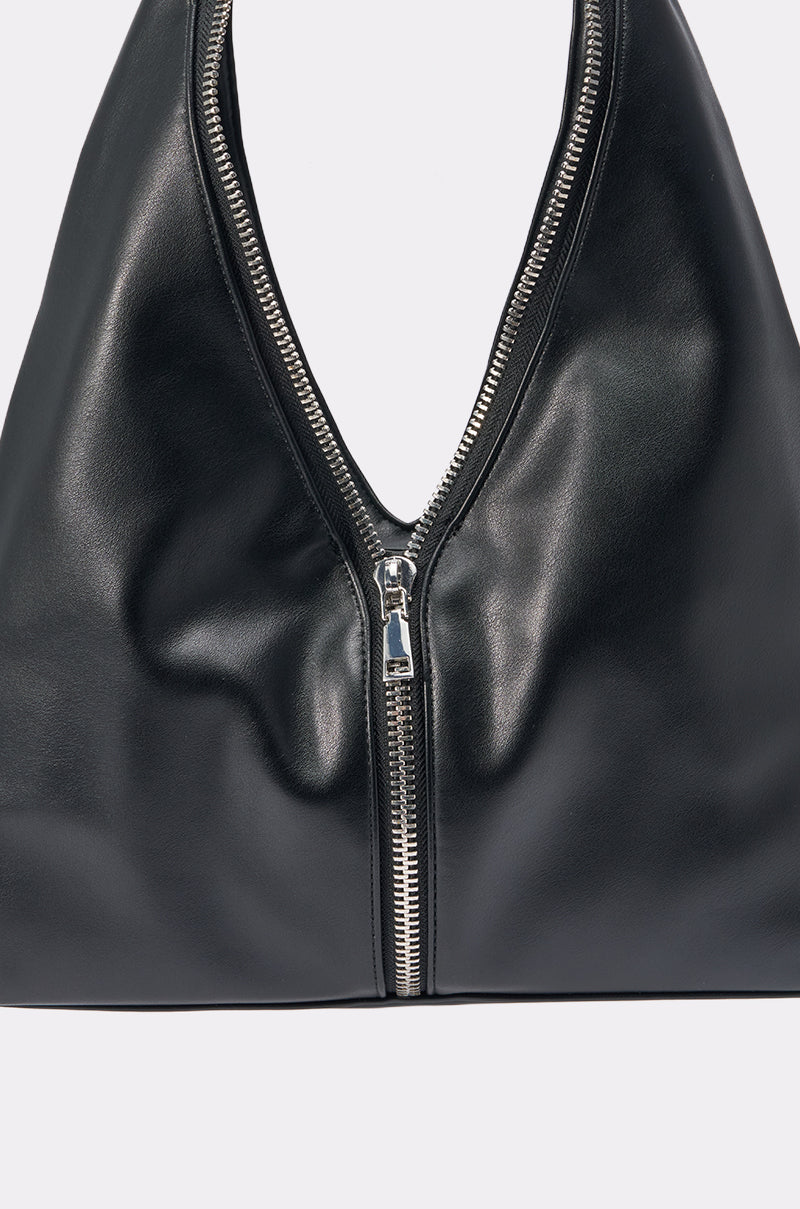 ZIP ME UP PU BAG