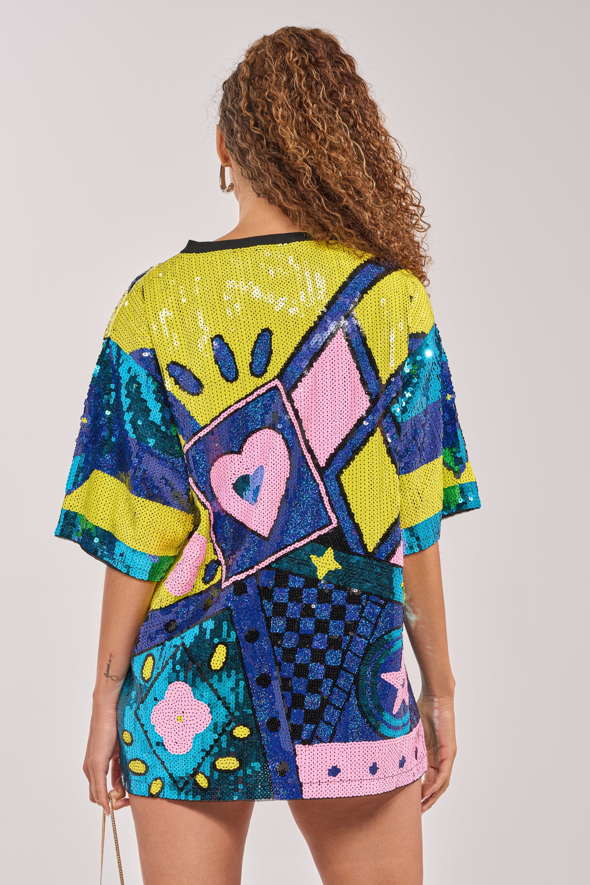 QUEEN OF HEARTS SEQUIN TSHIRT DRESS