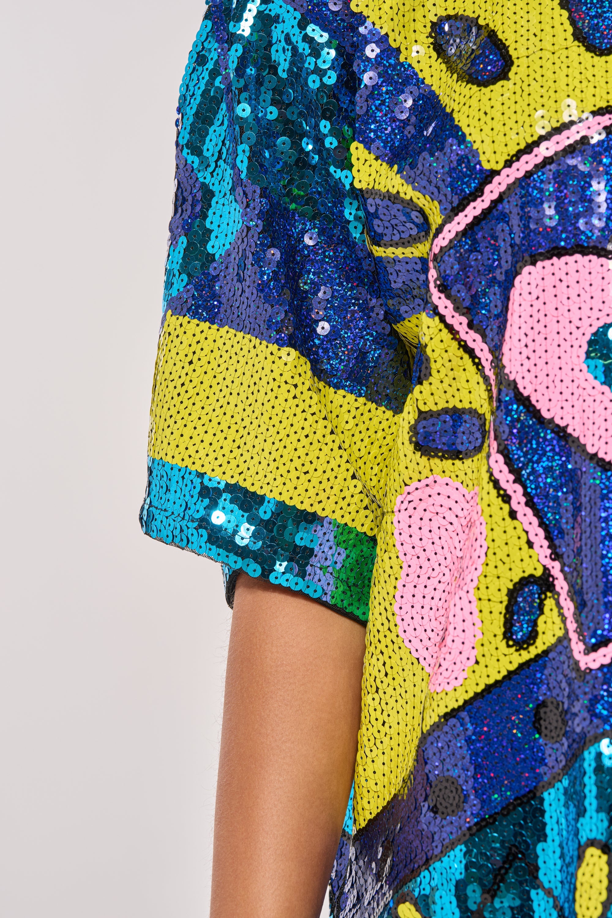 QUEEN OF HEARTS SEQUIN TSHIRT DRESS