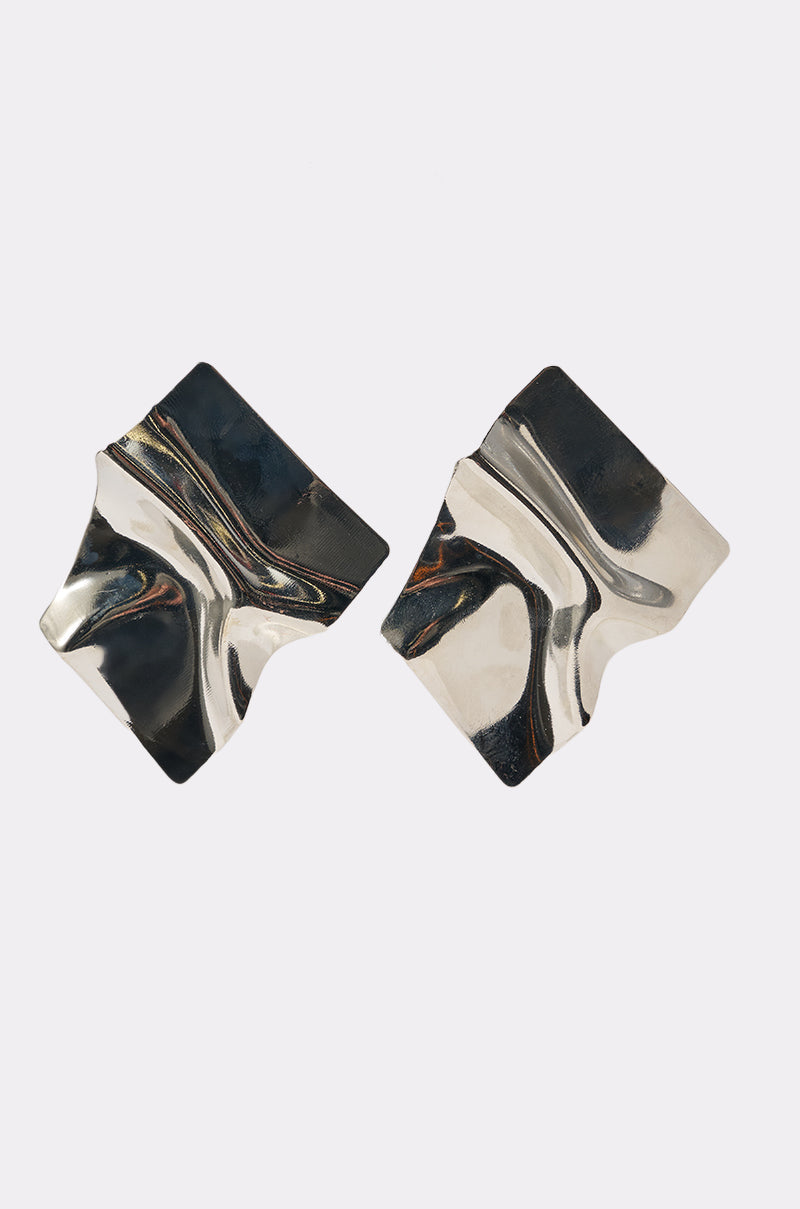 MIRROR MIRROR OVERSIZED STUDS
