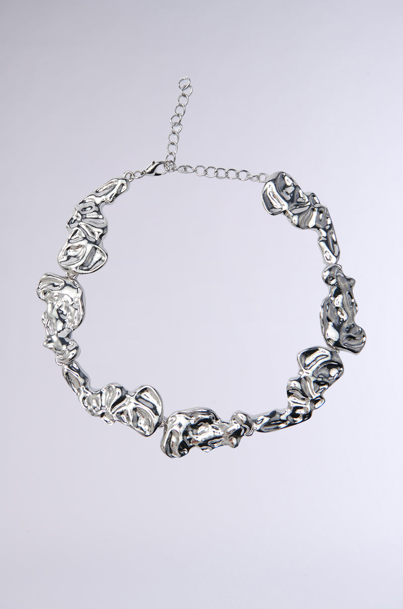 ORGANIC VIBES CHOKER NECKLACE