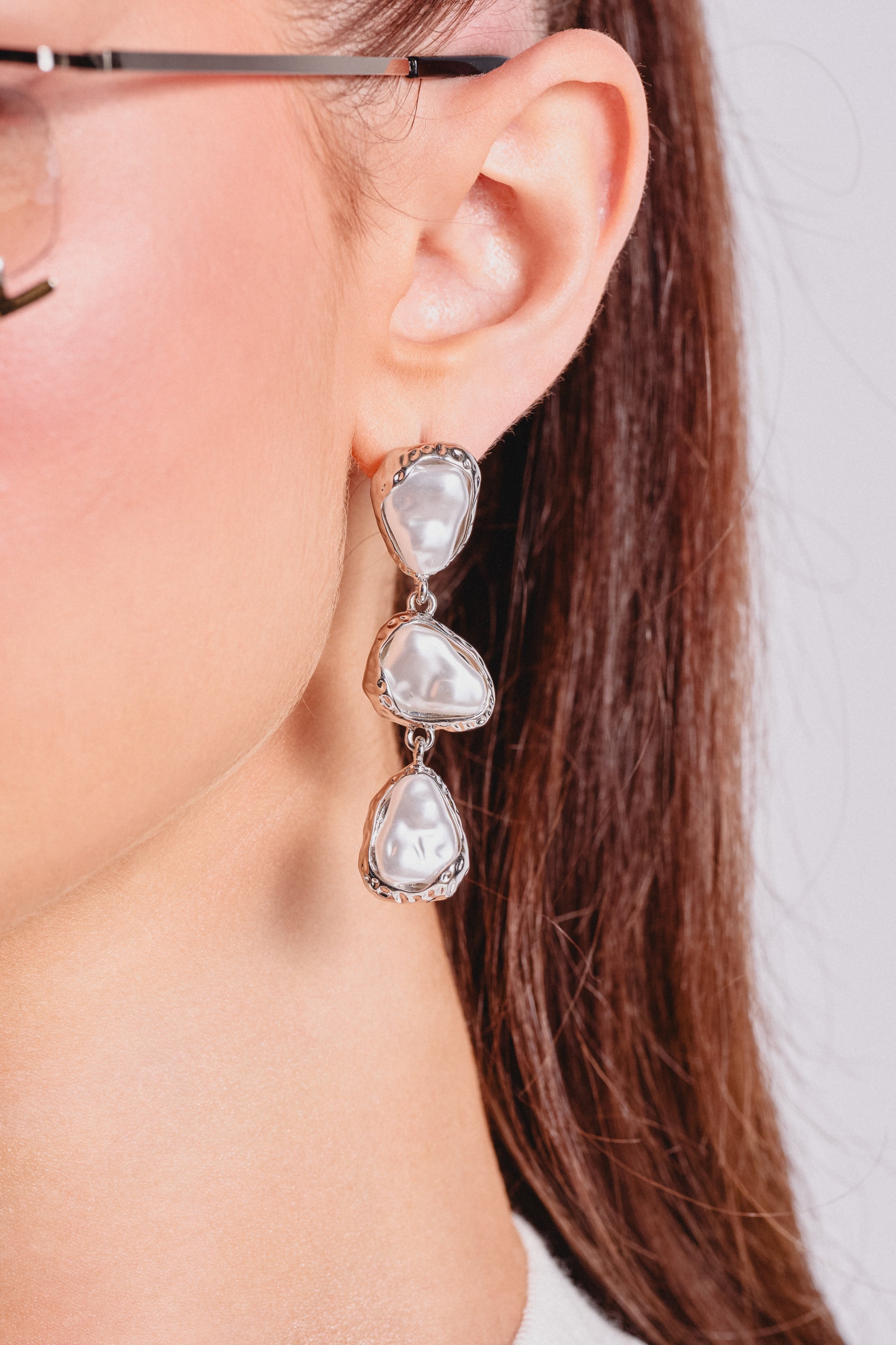 SUE EARRING