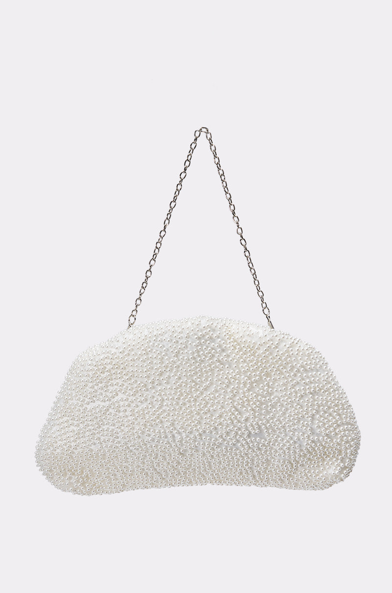 FEEL ME PEARL CLUTCH