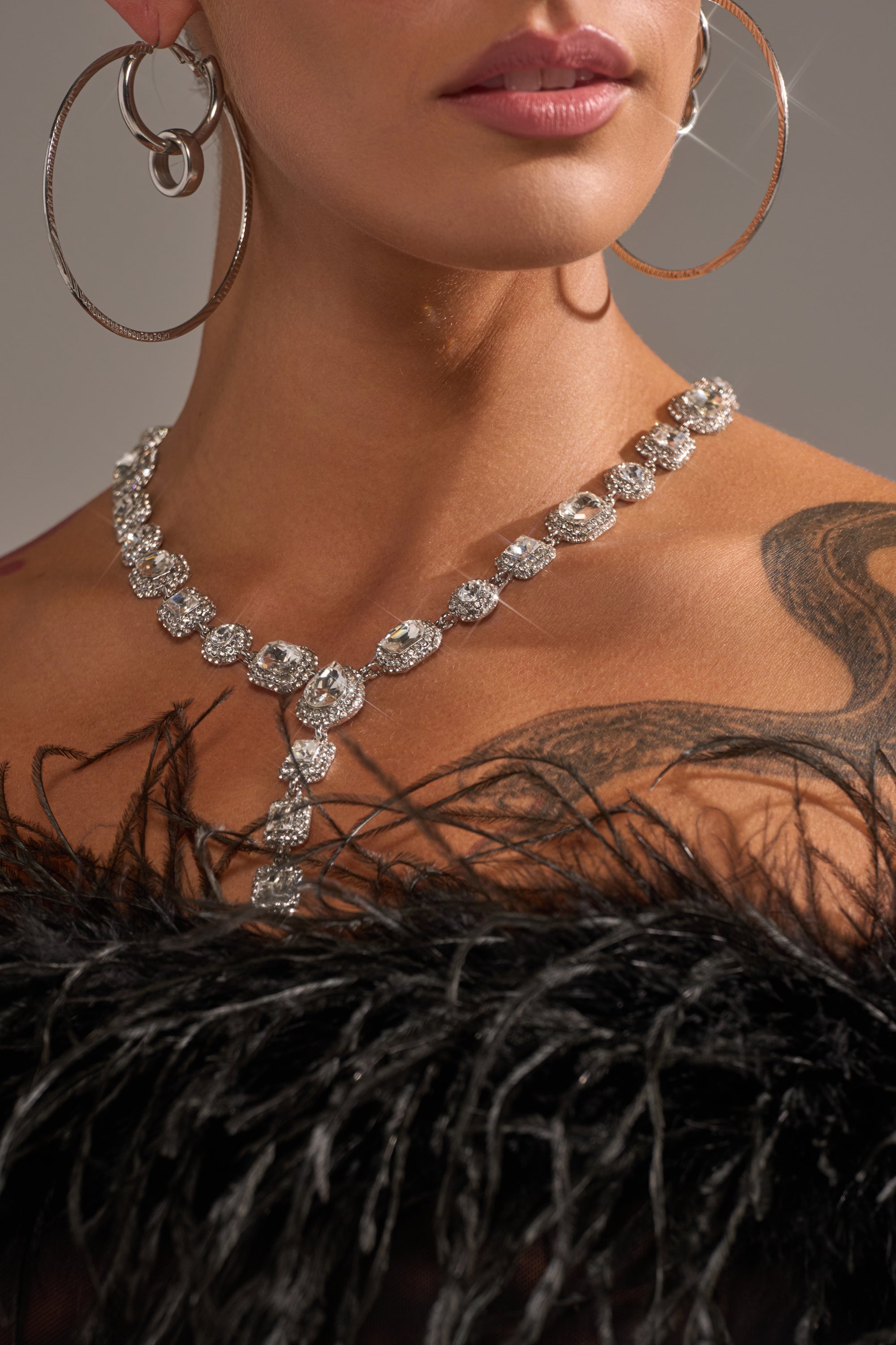 LUXY LARIAT NECKLACE