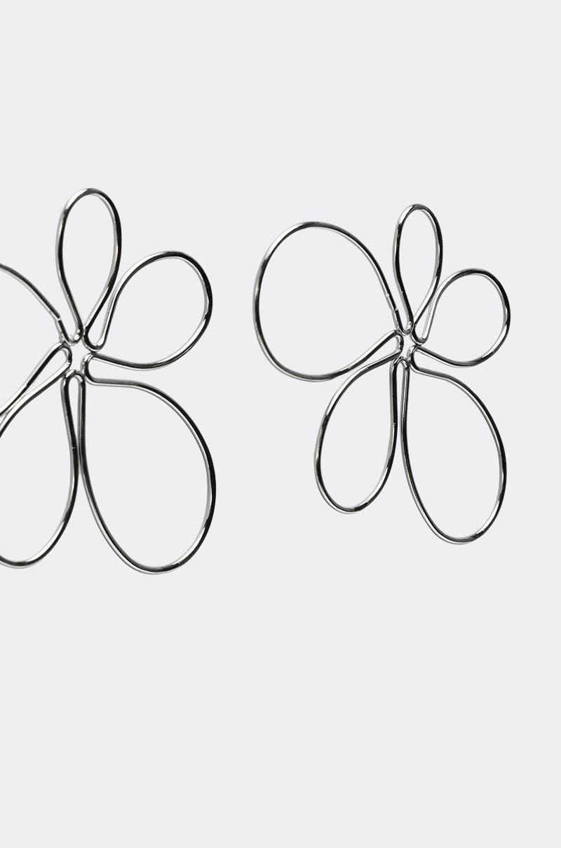 LOVEY EARRING