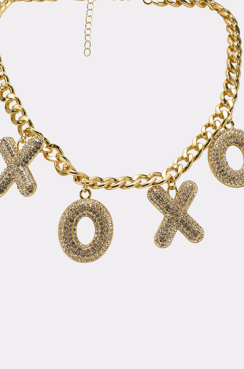 KISSES NECKLACE