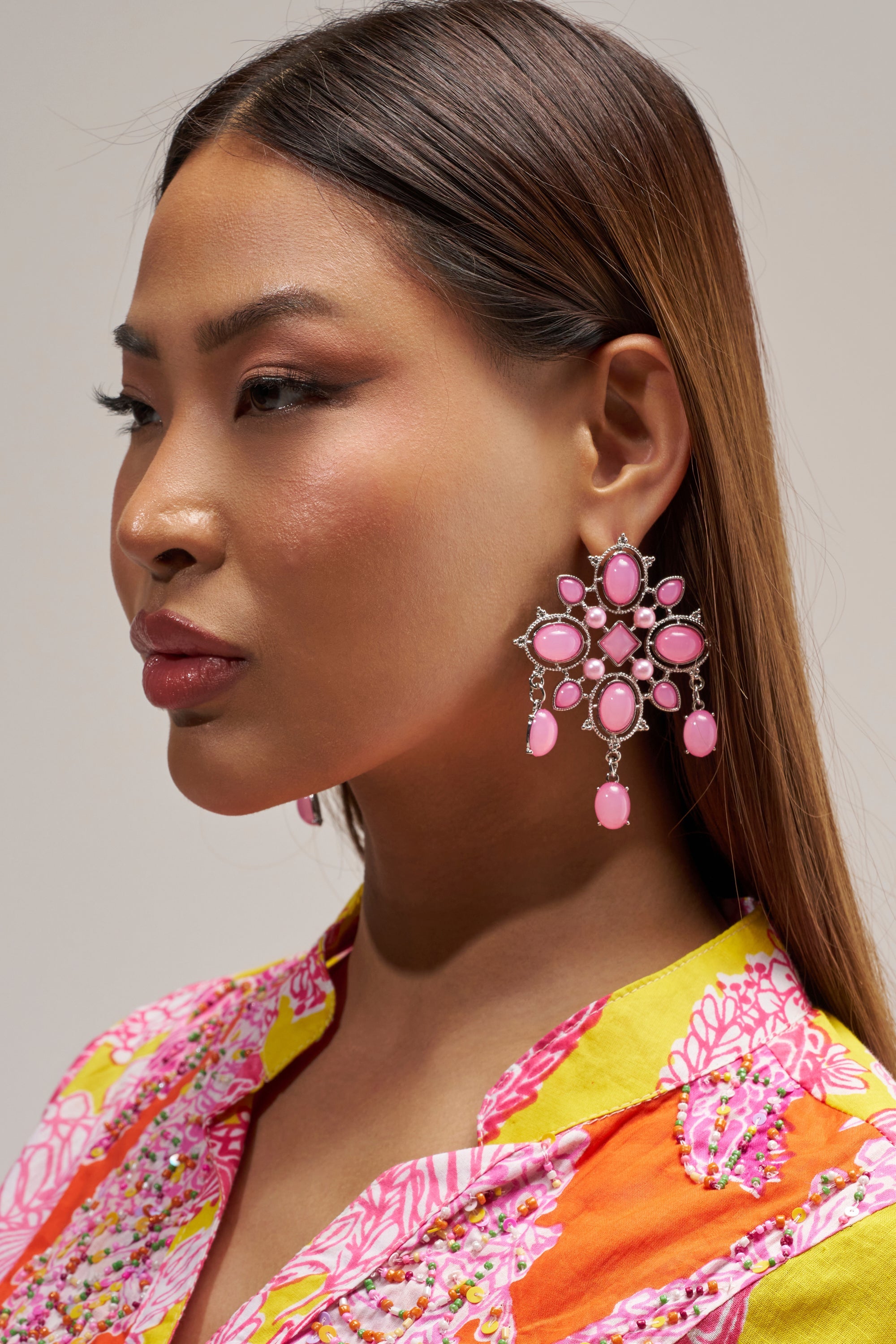 FESTIVAL VIBES STATEMENT EARRING IN PINK