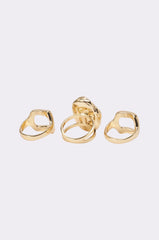 ON A DATE RING SET