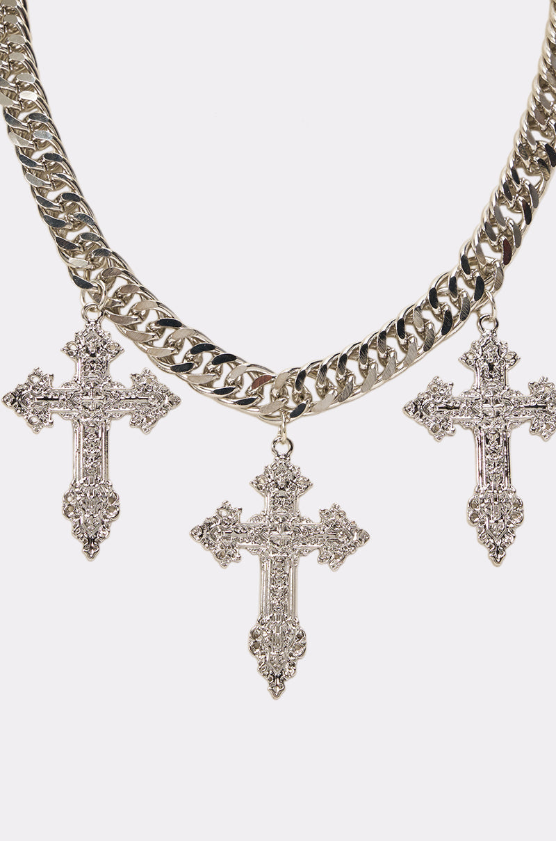 TRIPLE CROSS CHAIN NECKLACE