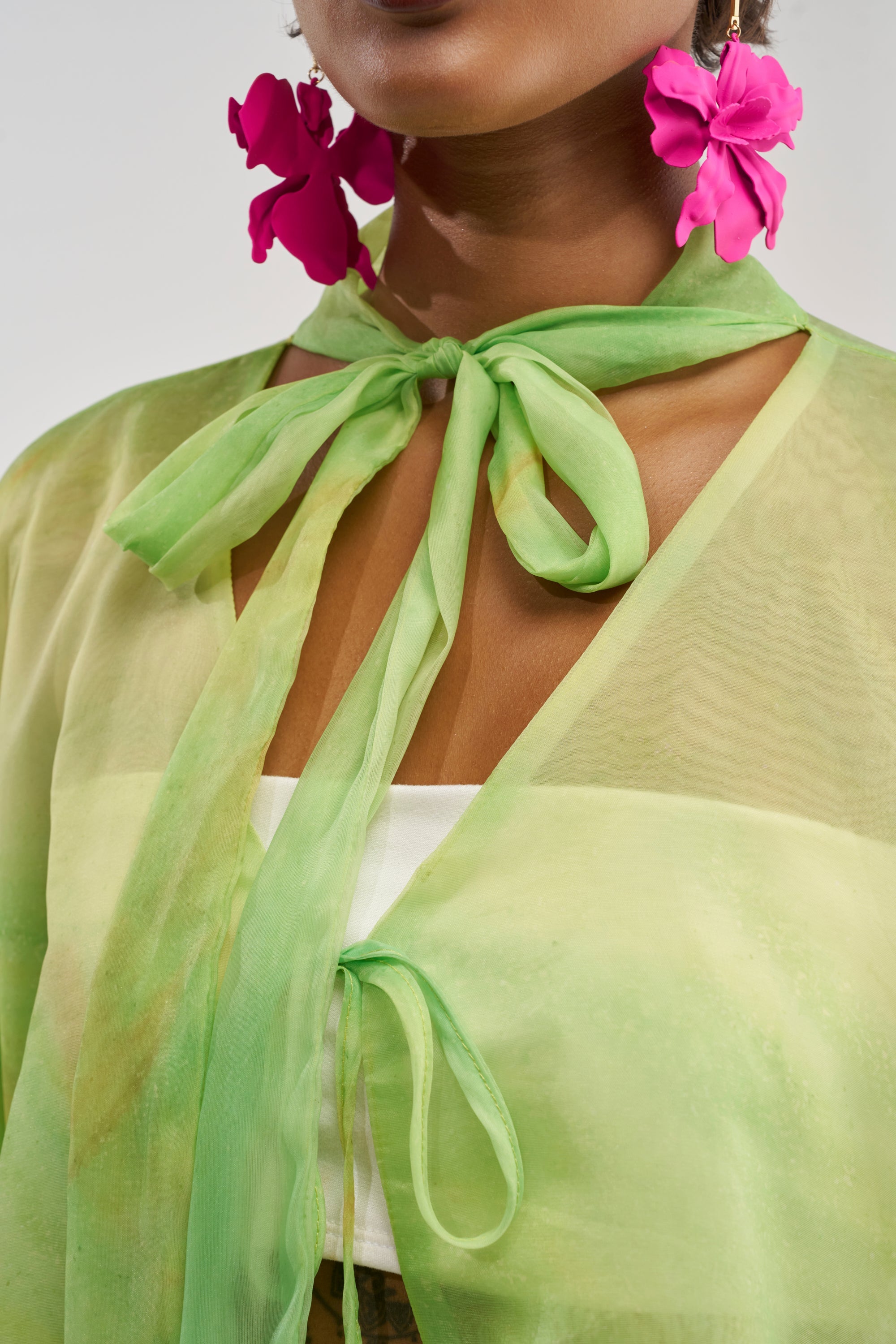 IN BLOOM FLORAL TOP IN GREEN MULTI