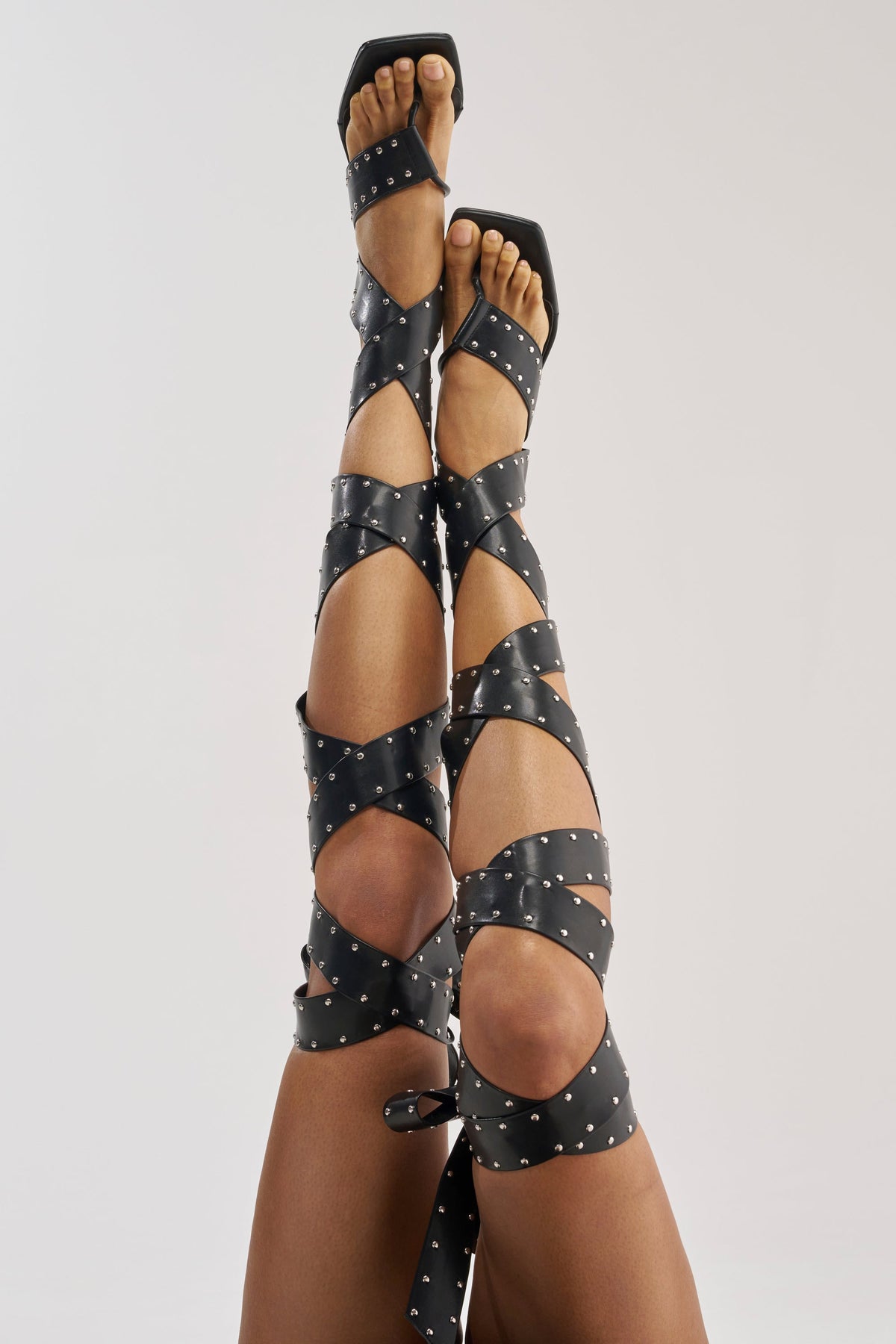 AZALEA WANG HOWLITE BLACK STUDDED STRAPPED SANDAL