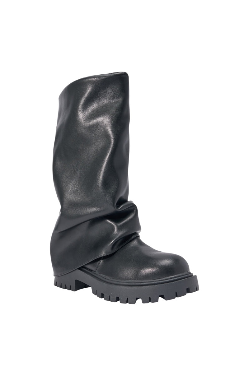 AZALEA WANG HOYT BLACK FLAT RUCHED BOOTIE