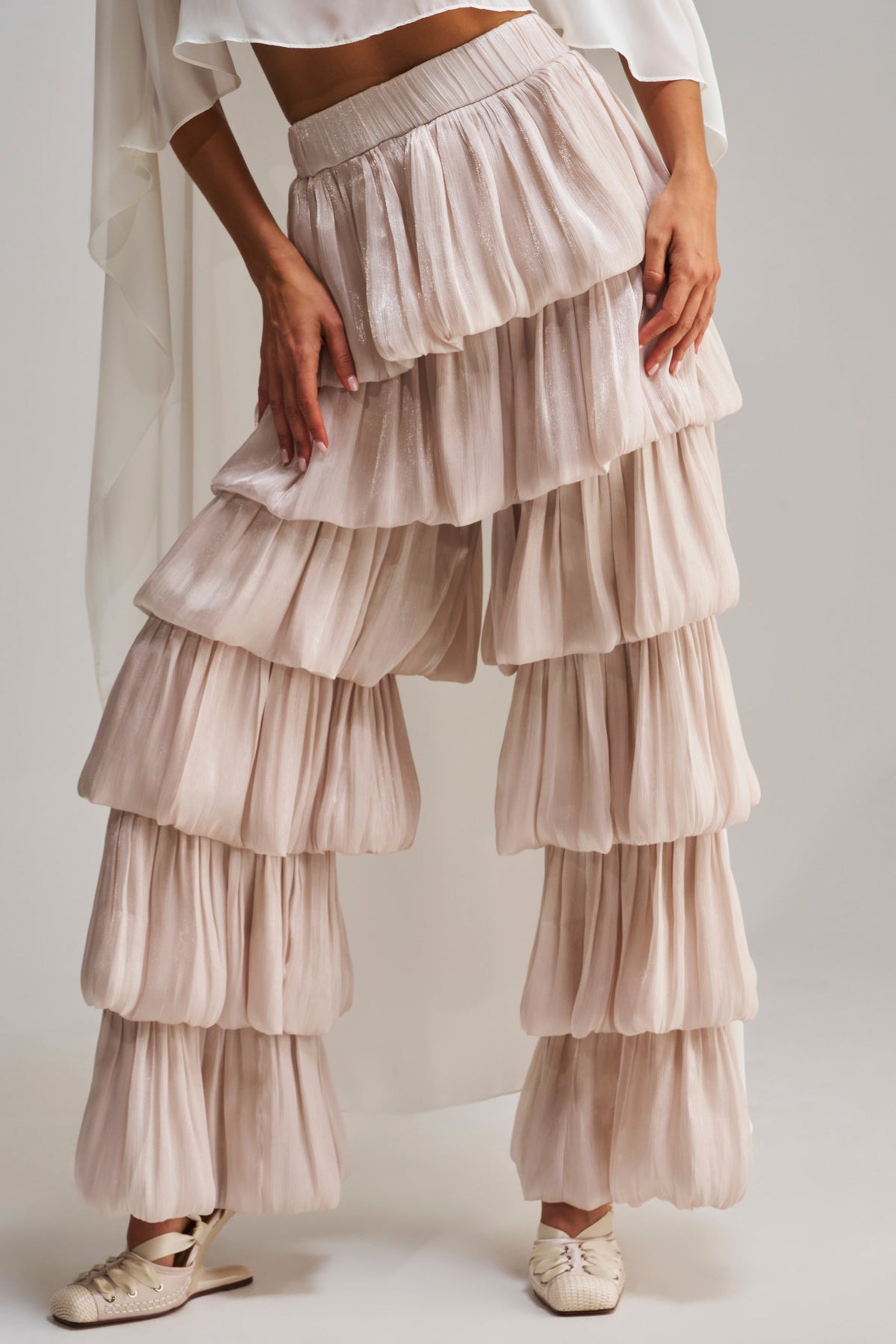 STAR OF THE NIGHT FLOUNCY PANT IN IVORY