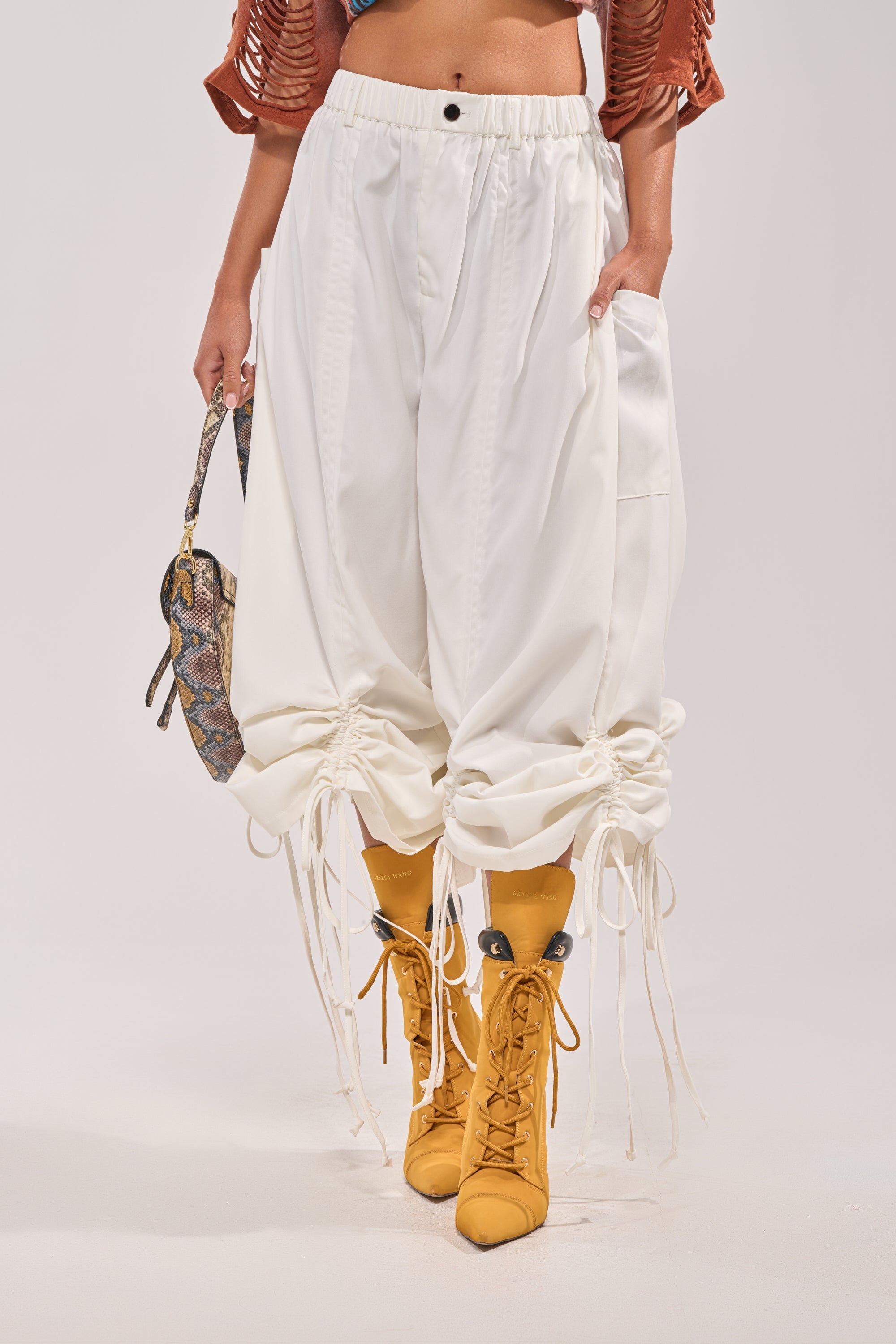 DRAMA RUCHED JOGGER IN WHITE