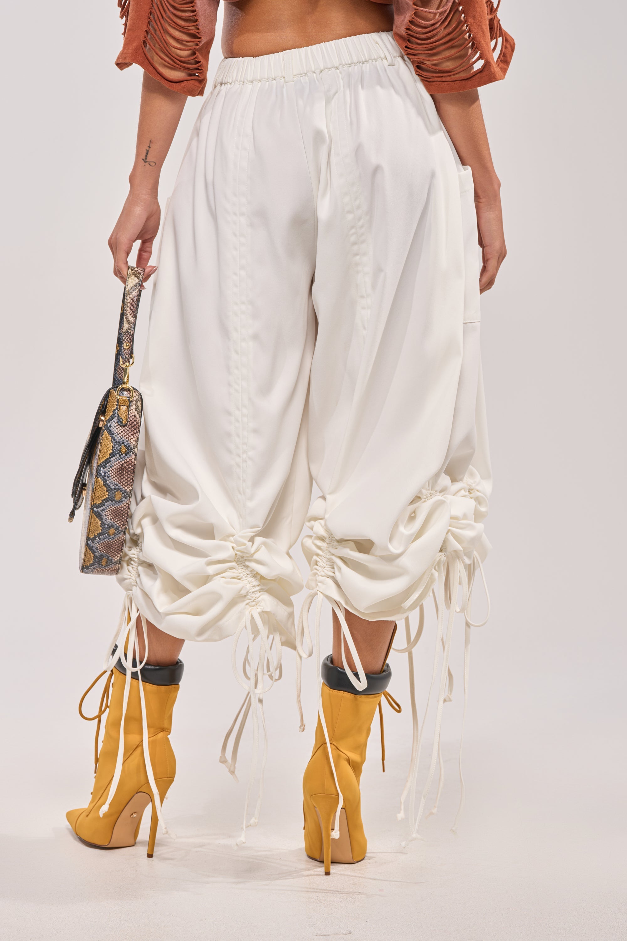 DRAMA RUCHED JOGGER IN WHITE