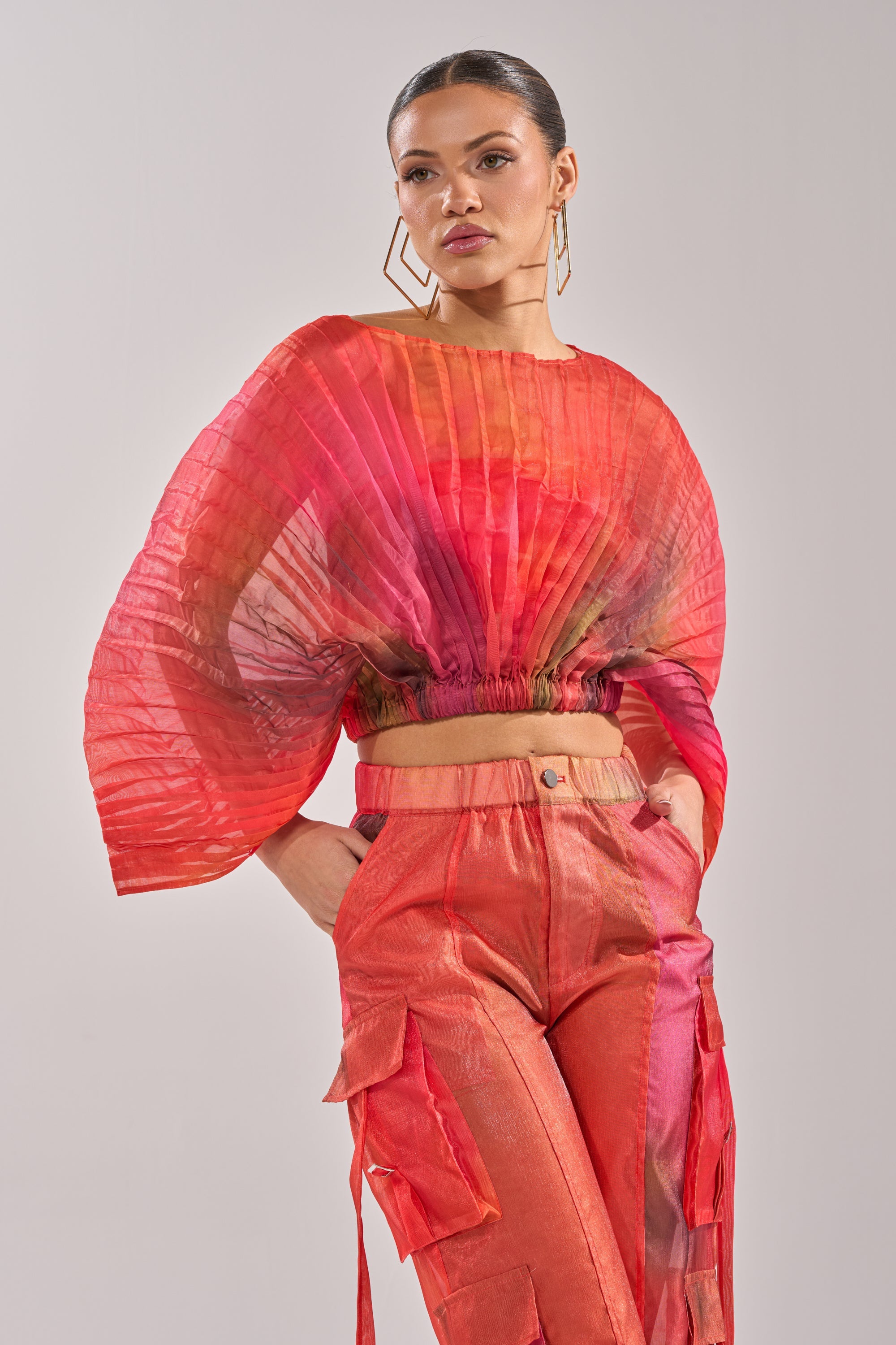 STAINED RED CROPPED BLOUSE