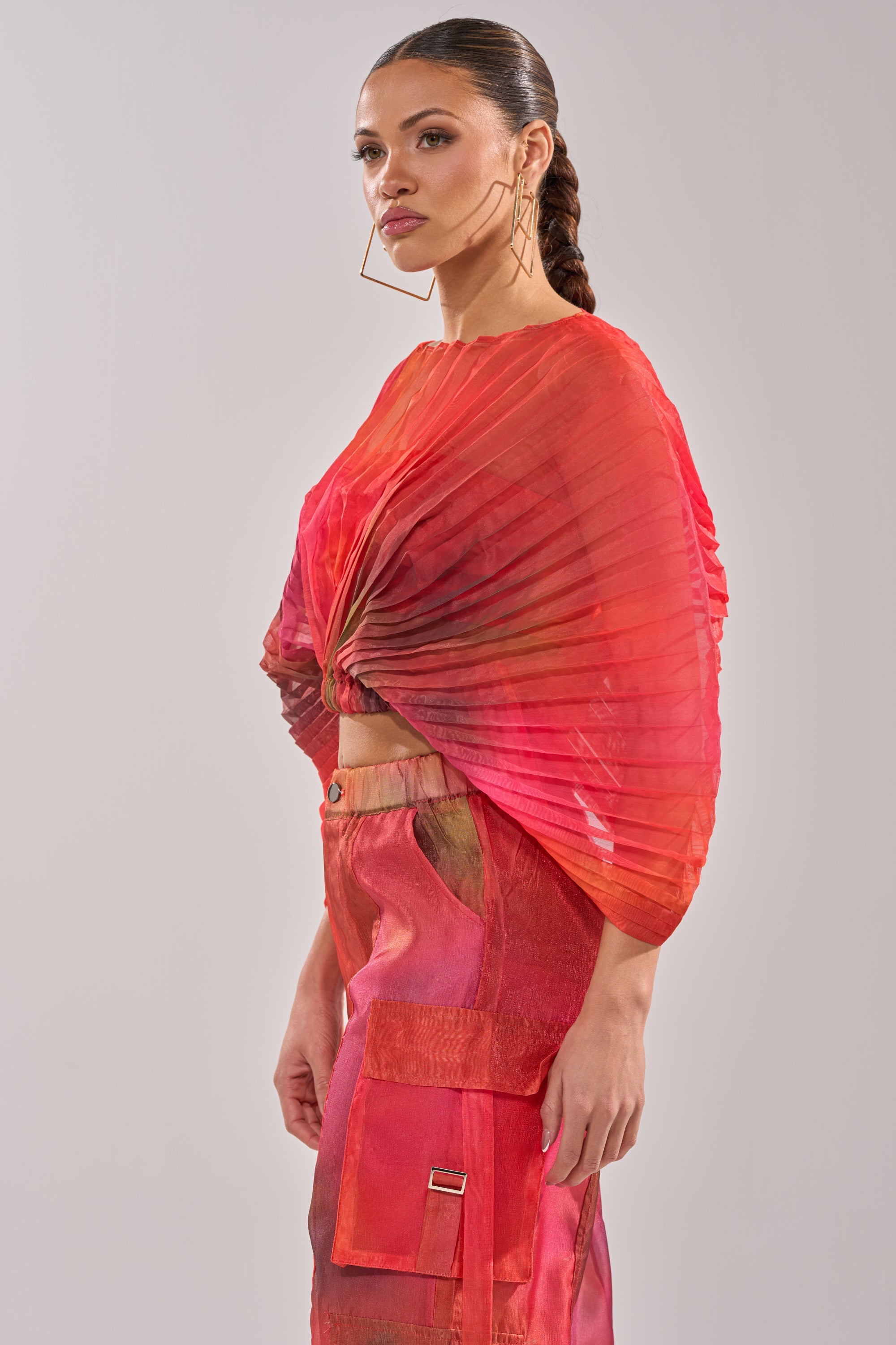 STAINED RED CROPPED BLOUSE