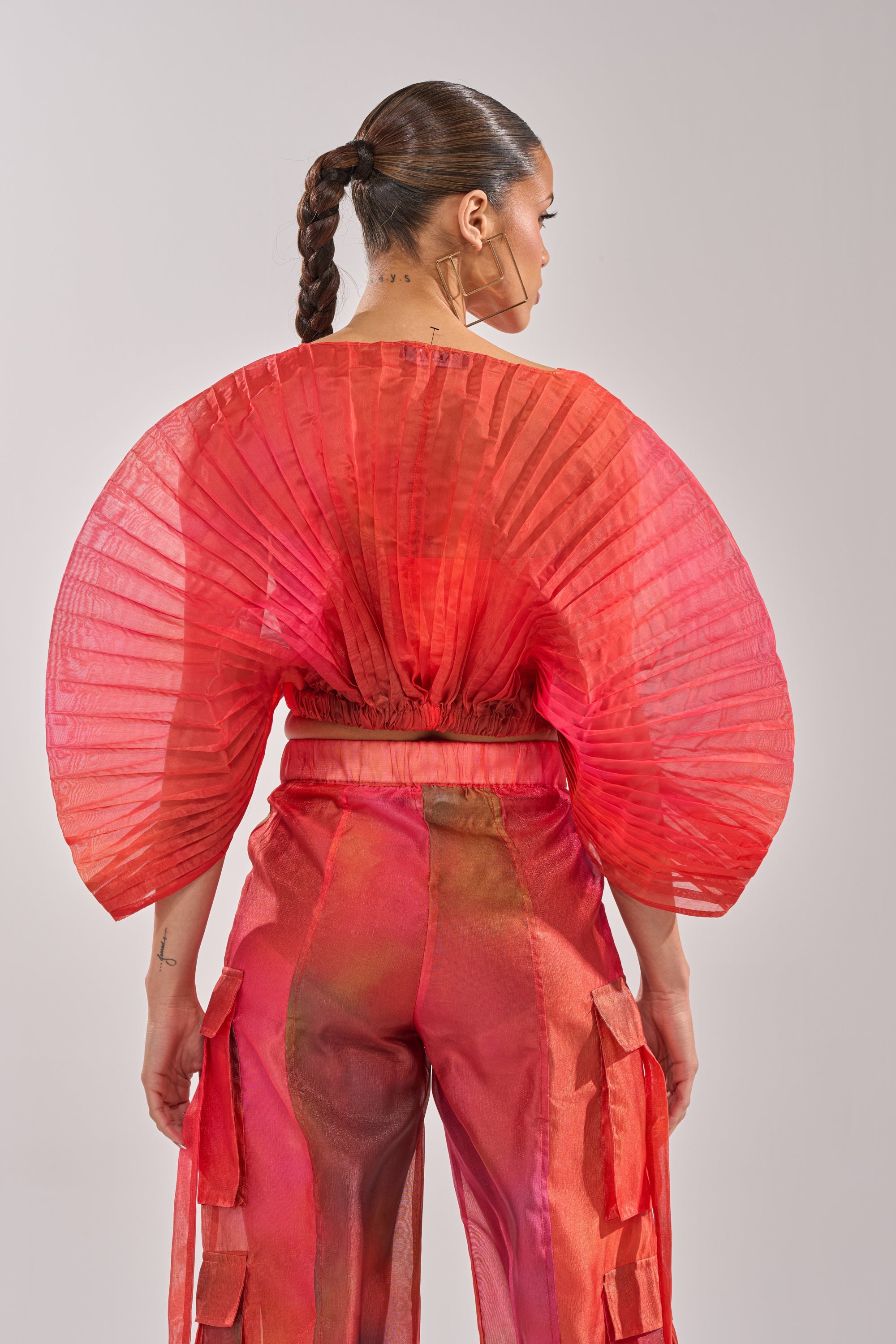 STAINED RED CROPPED BLOUSE