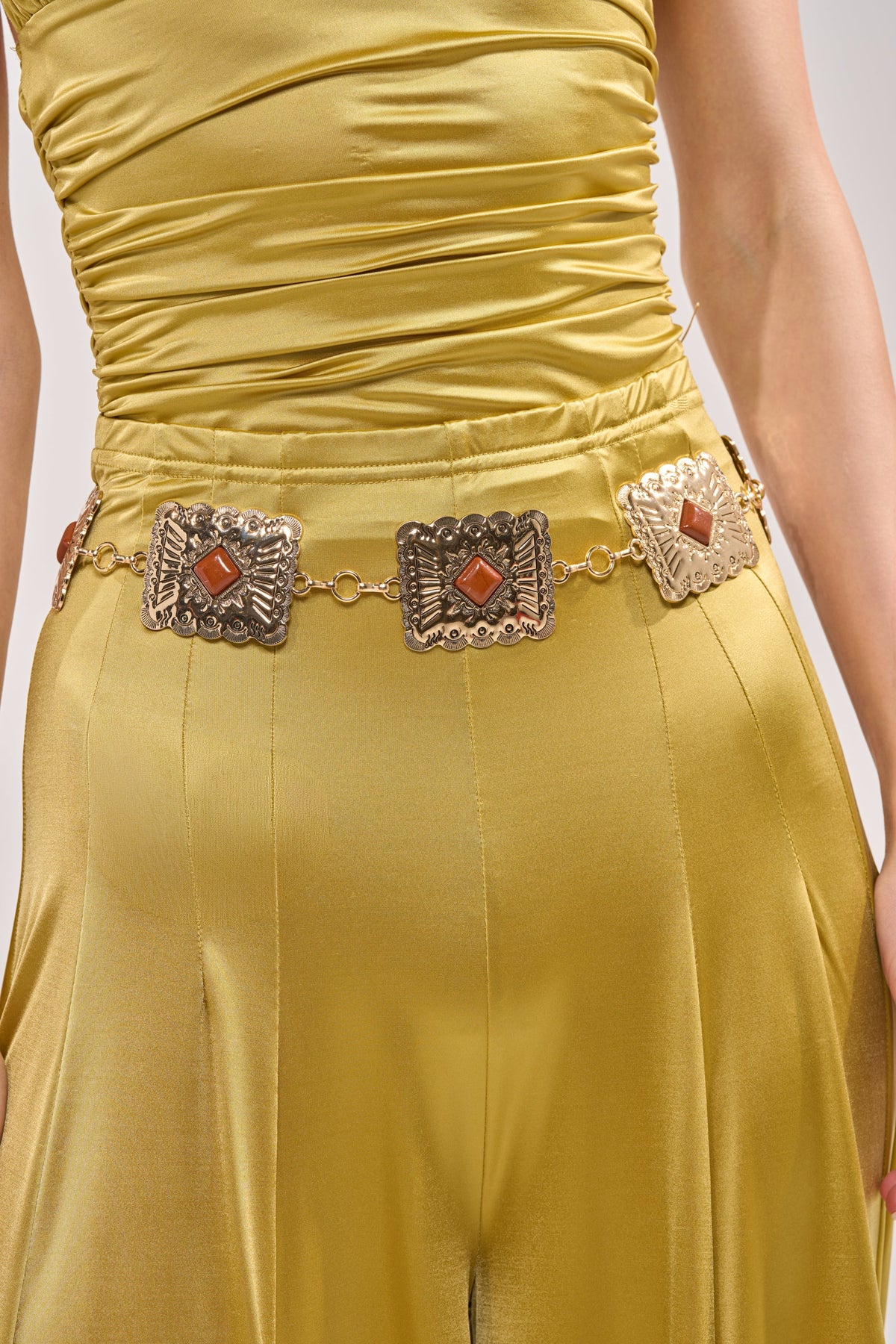 LOCKED IN LOVE CHAIN BELT