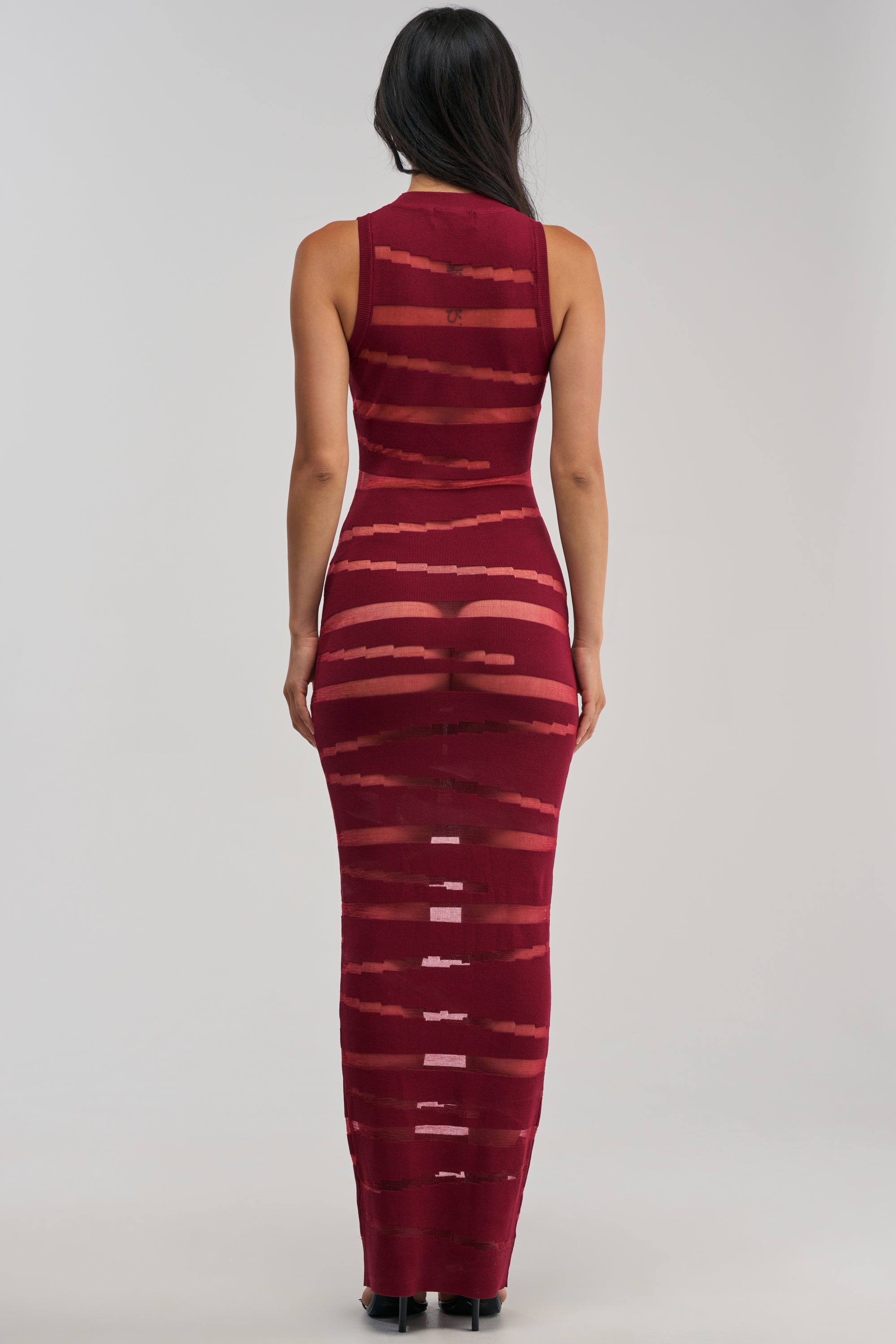 CUT IT OUT SLEEVELESS KNIT MAXI DRESS IN BURGUNDY