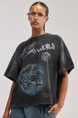 OUT OF THIS WORLD GRAPHIC TEE