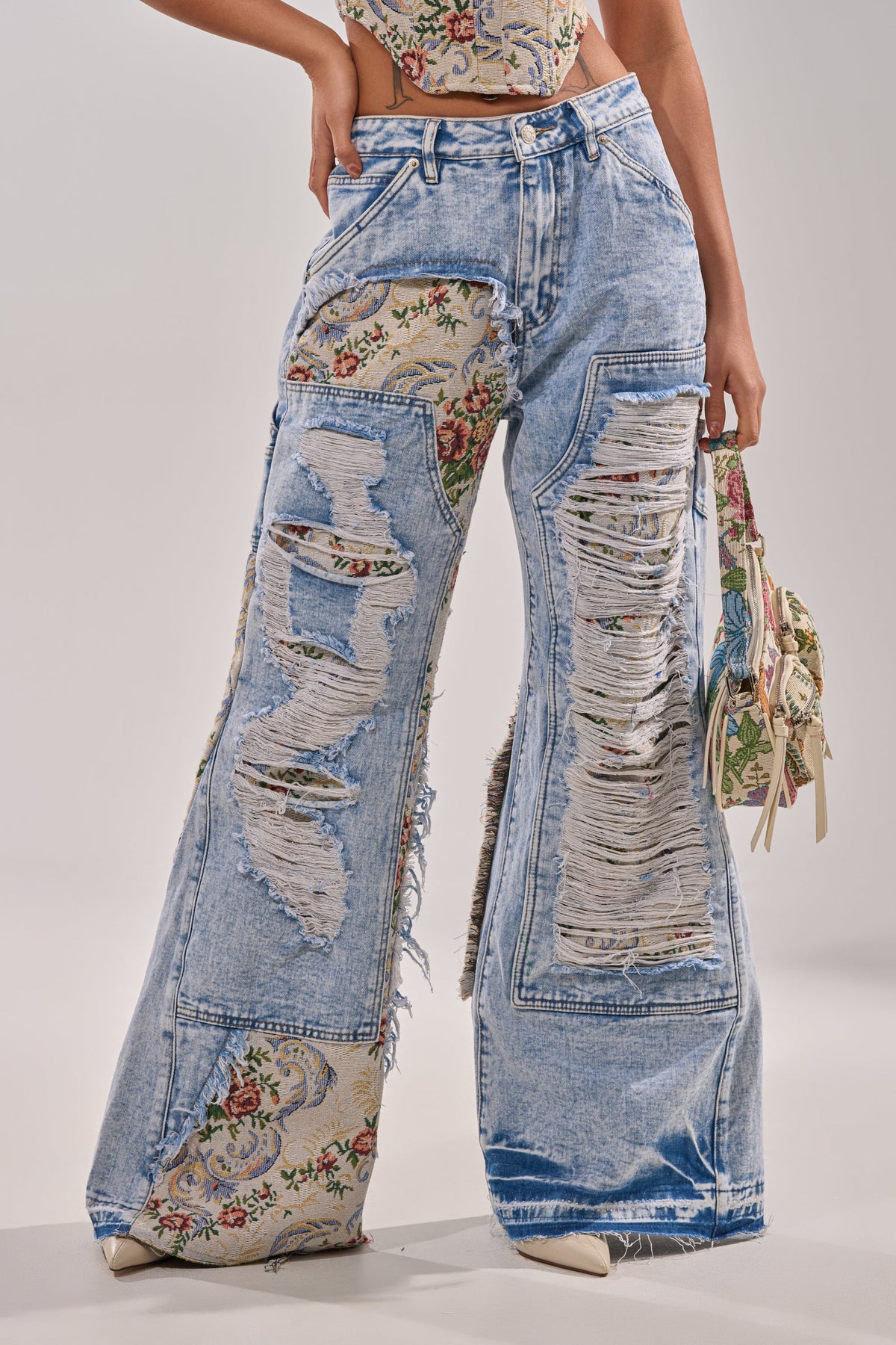 LANA DISTRESSED JEANS WITH JACQUARD DETAIL