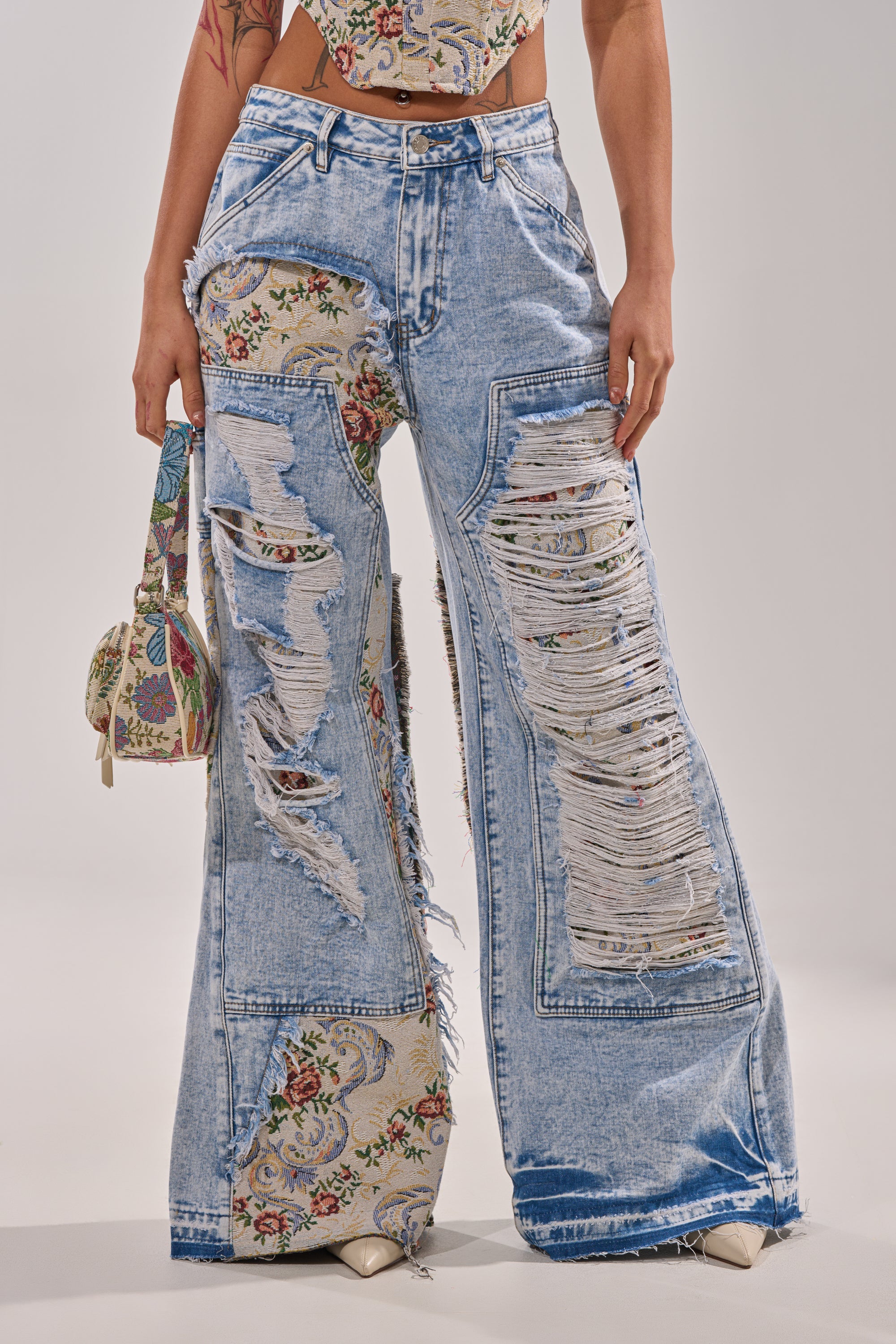 LANA DISTRESSED JEANS WITH JACQUARD DETAIL
