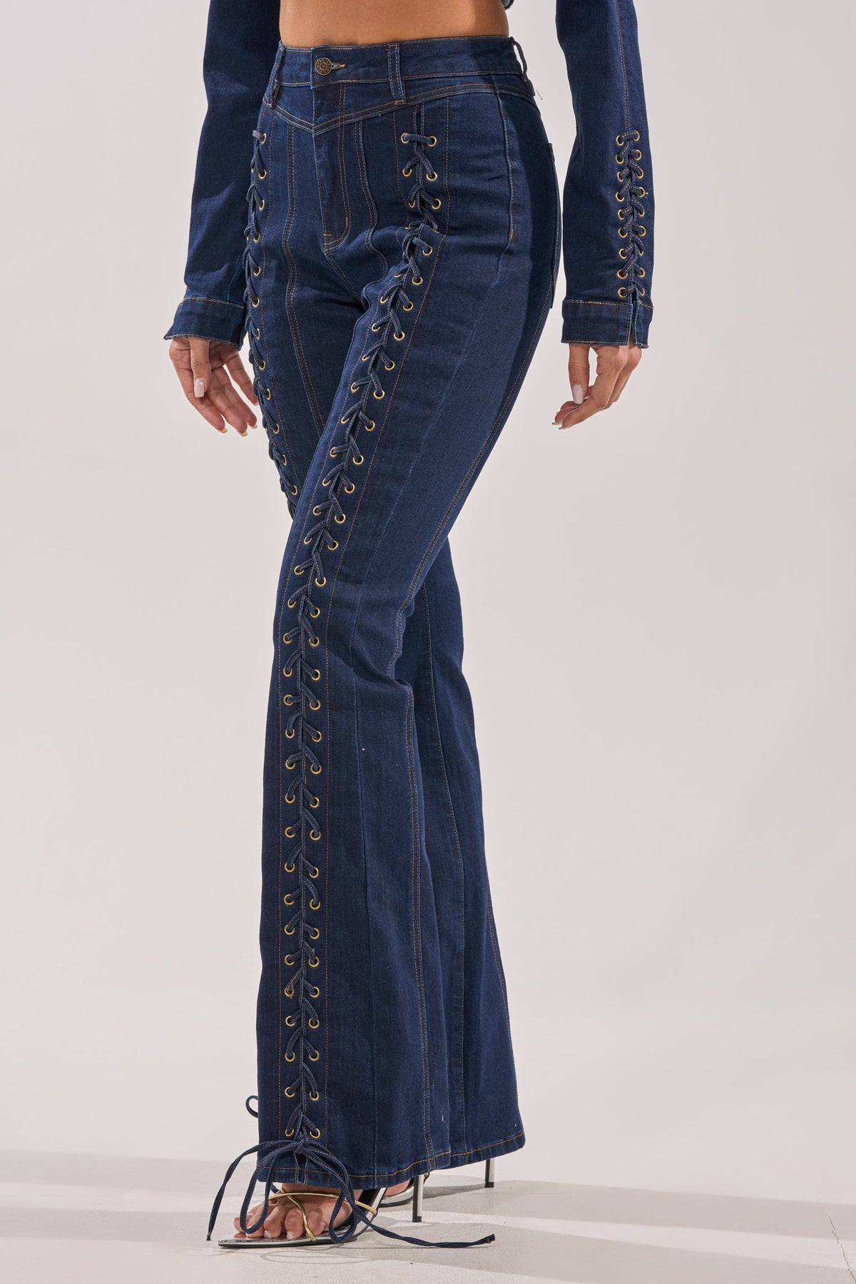THATS ON ME FLARE DENIM PANT