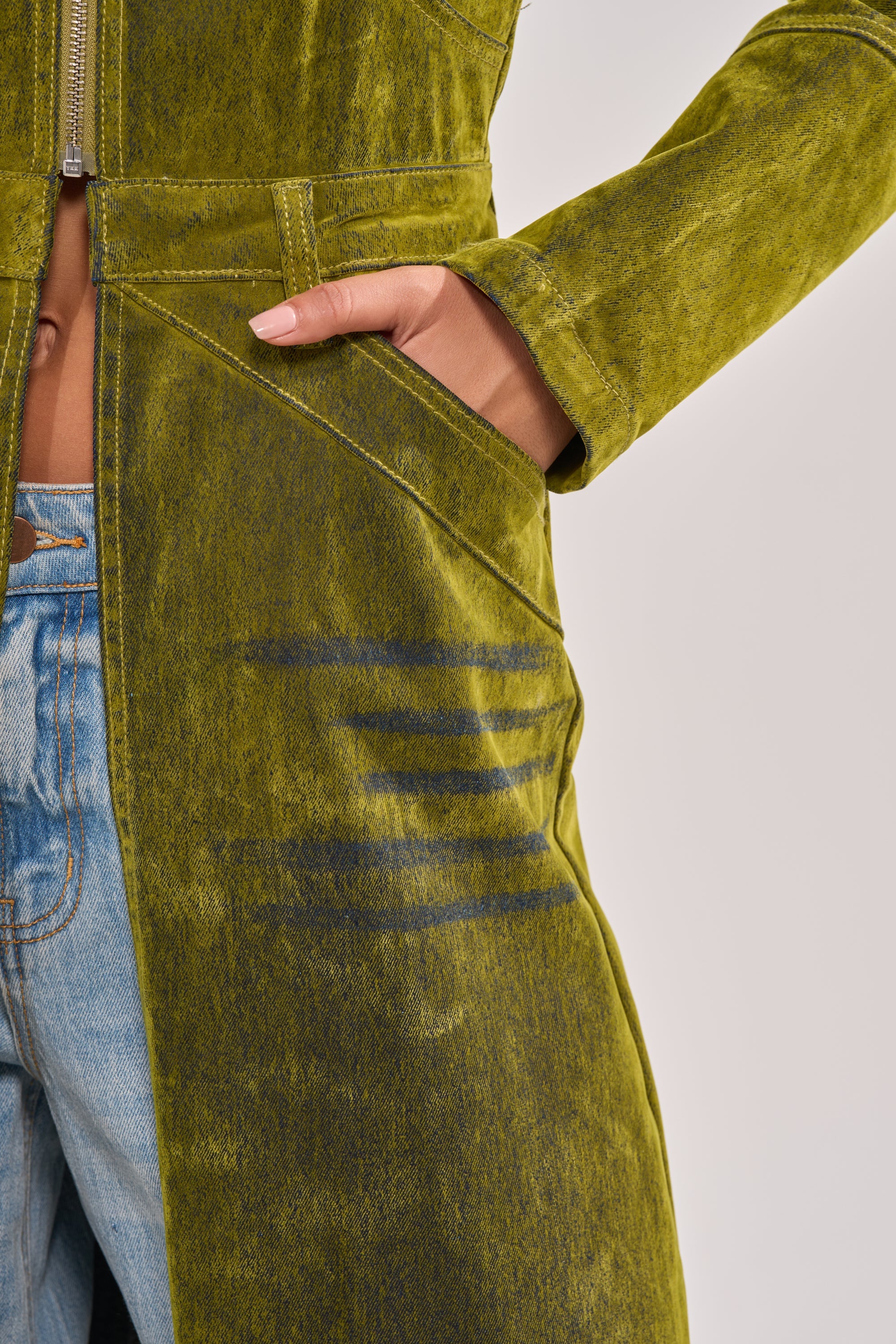 VALERIE VELVET EFFECT TRENCH IN GREEN