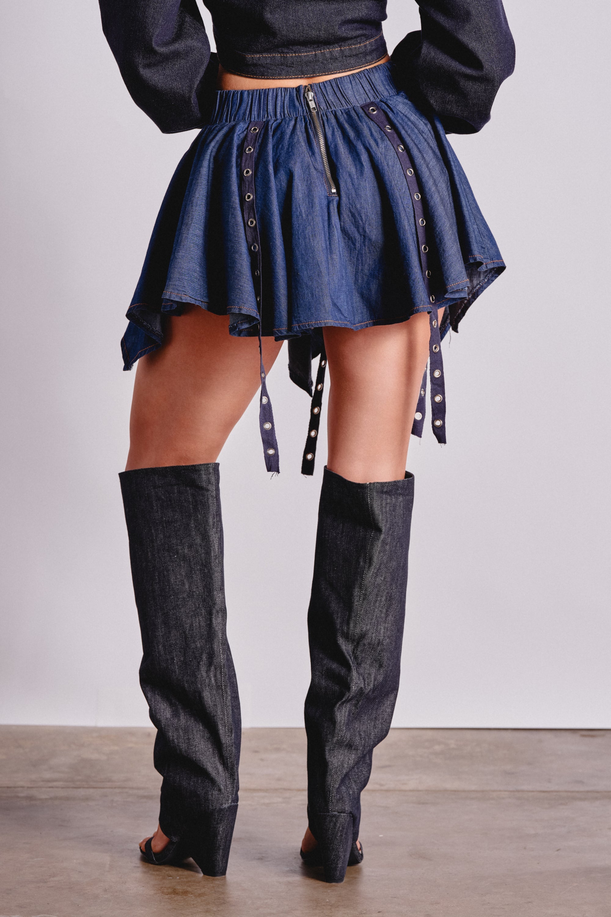 AFTER HOURS MINI SKIRT IN MEDIUM BLUE DENIM