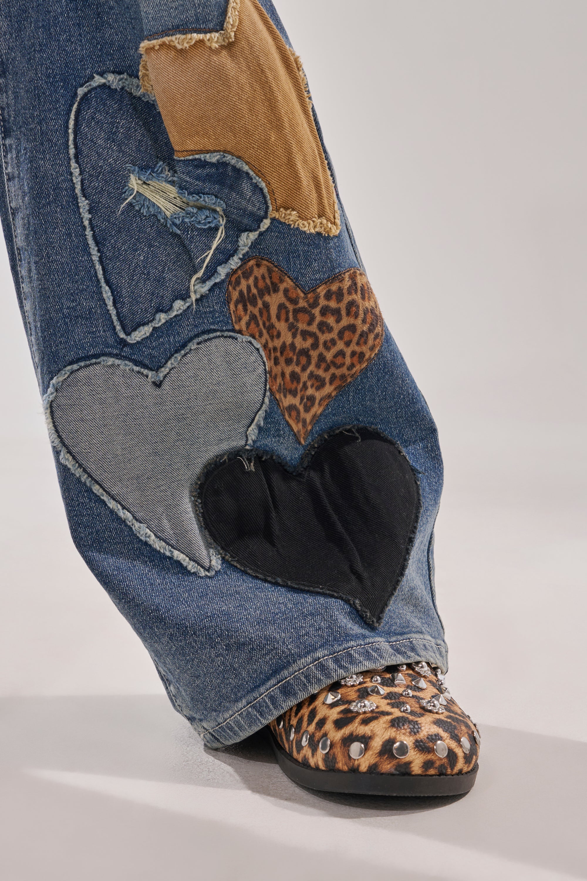 LOVE ME HARD RELAXED DENIM