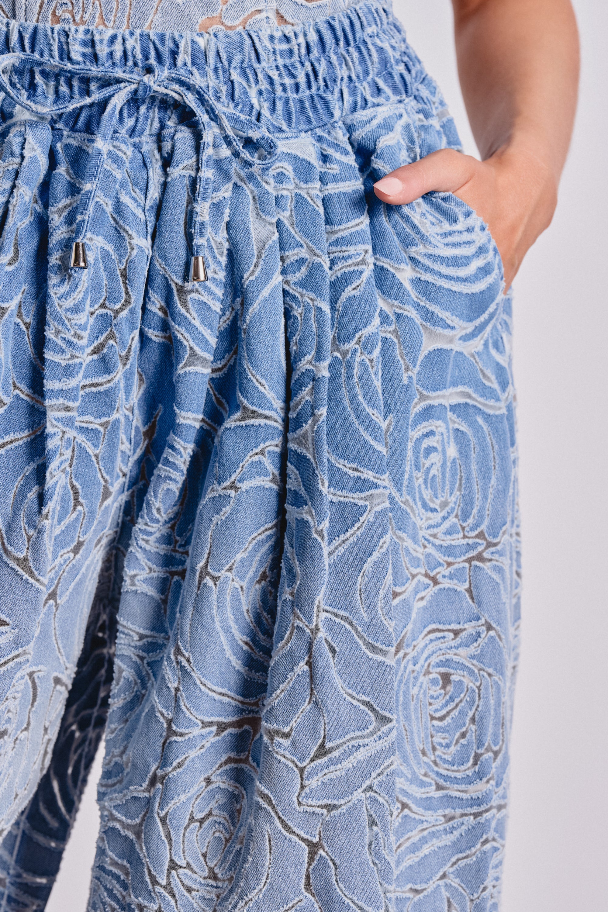 DENIM FOR DAYS BALLOON PANT